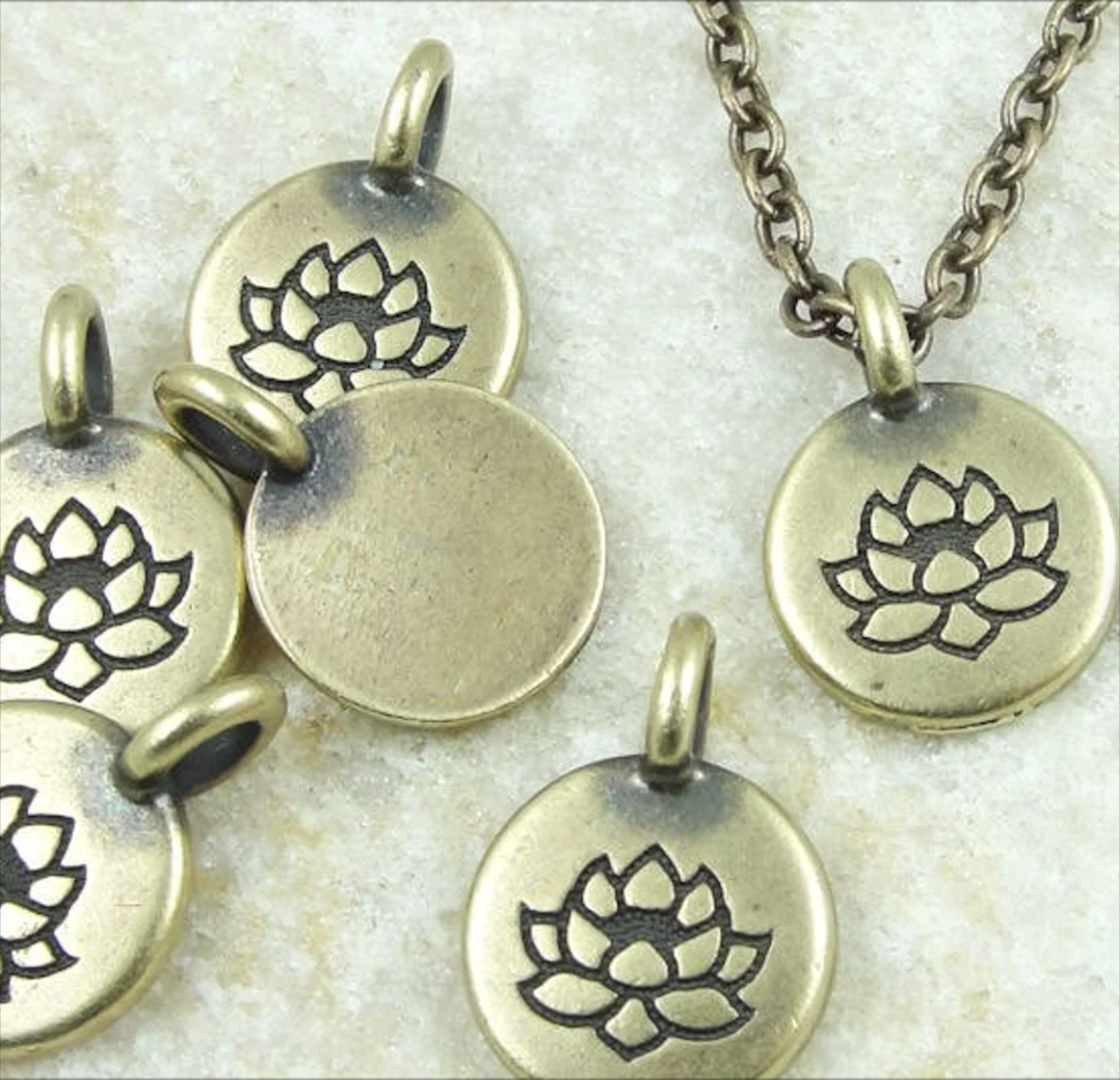 Charm Lotus Flower.png