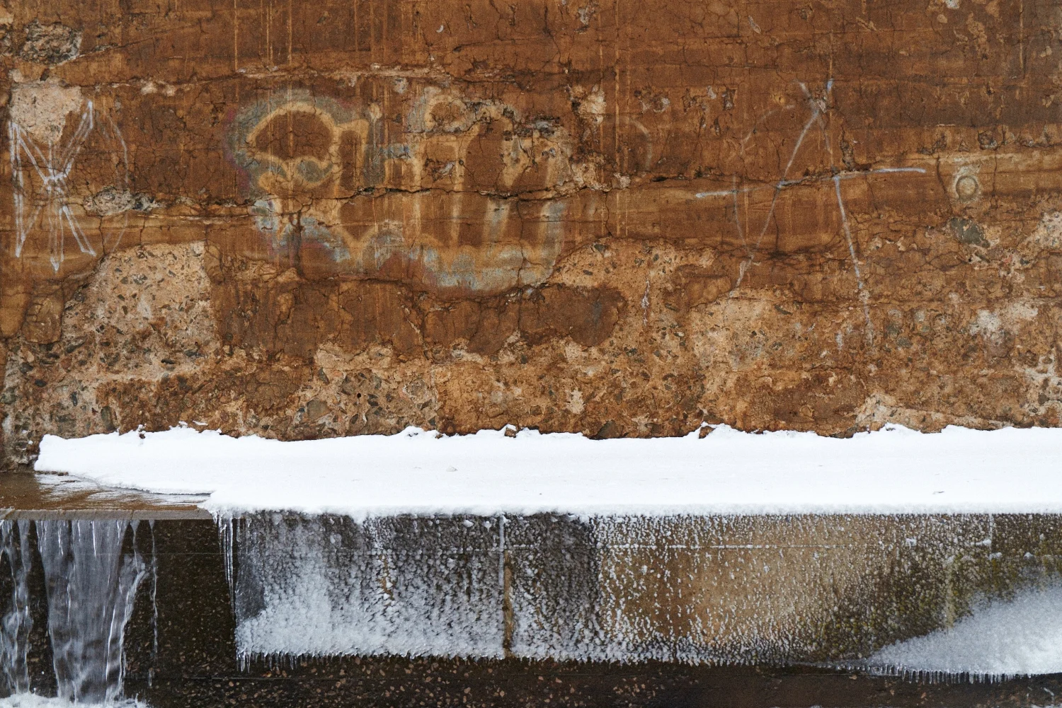 Seguin Graffiti January 2016