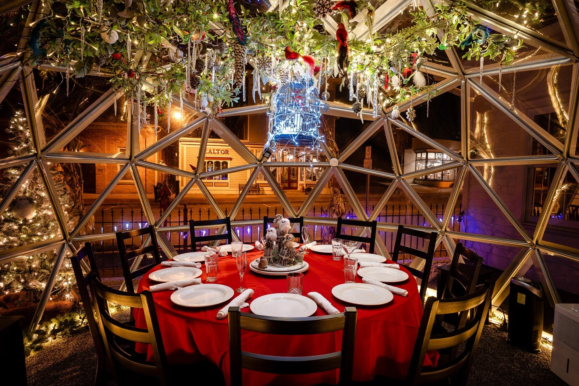 Igloos The White Horse Inn Metamora, Michigan — White Horse Inn A