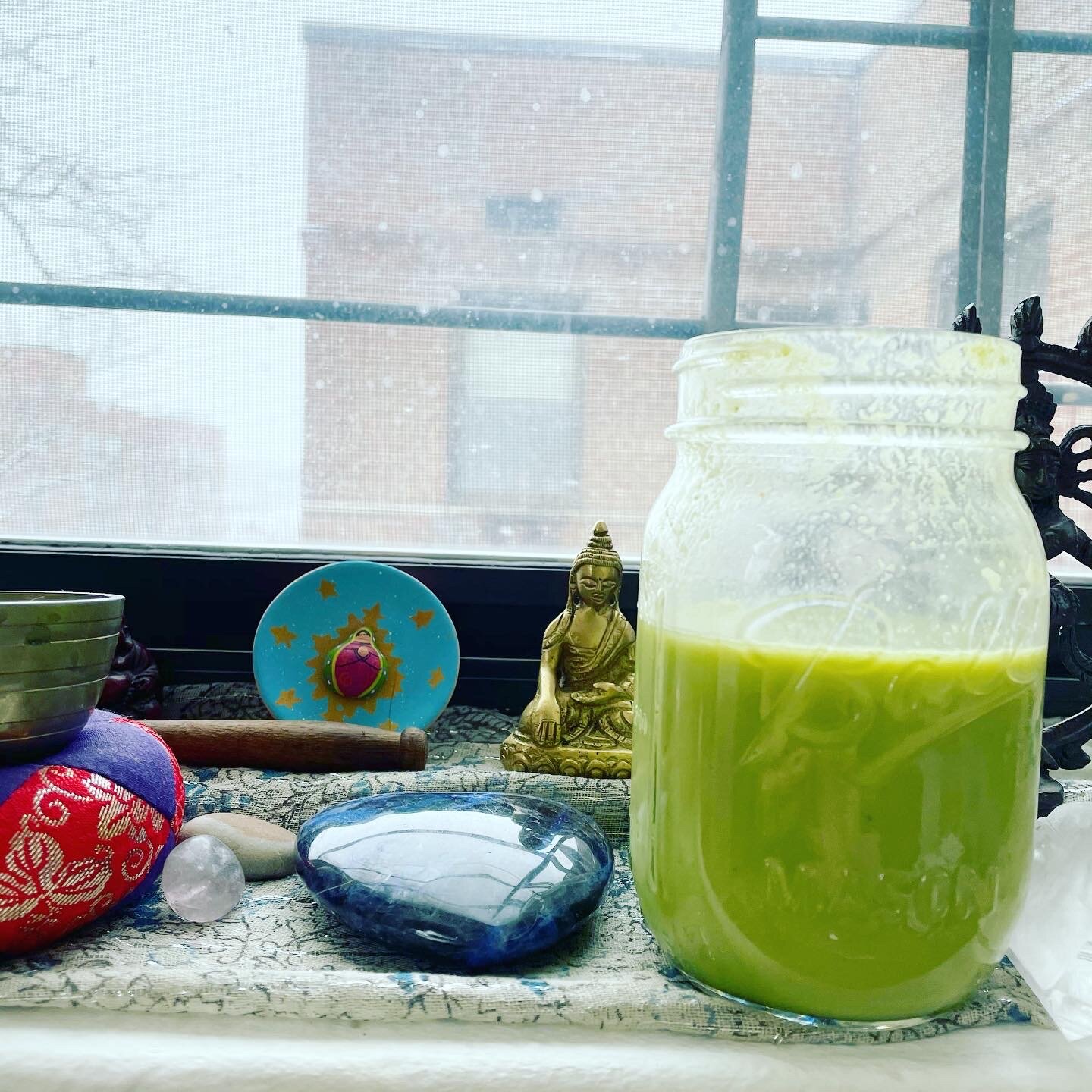 Dandelion  Lemon Ginger Smoothie