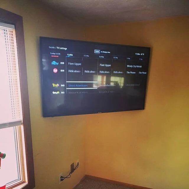 Here is a example of a corner mount I did recently. Oddly enough I did two different corner mount installations in the same day.

It's probably not the most mind blowing thing you've read all day but I felt it noteworthy.

#pgh #tv #thosetvguys #hd