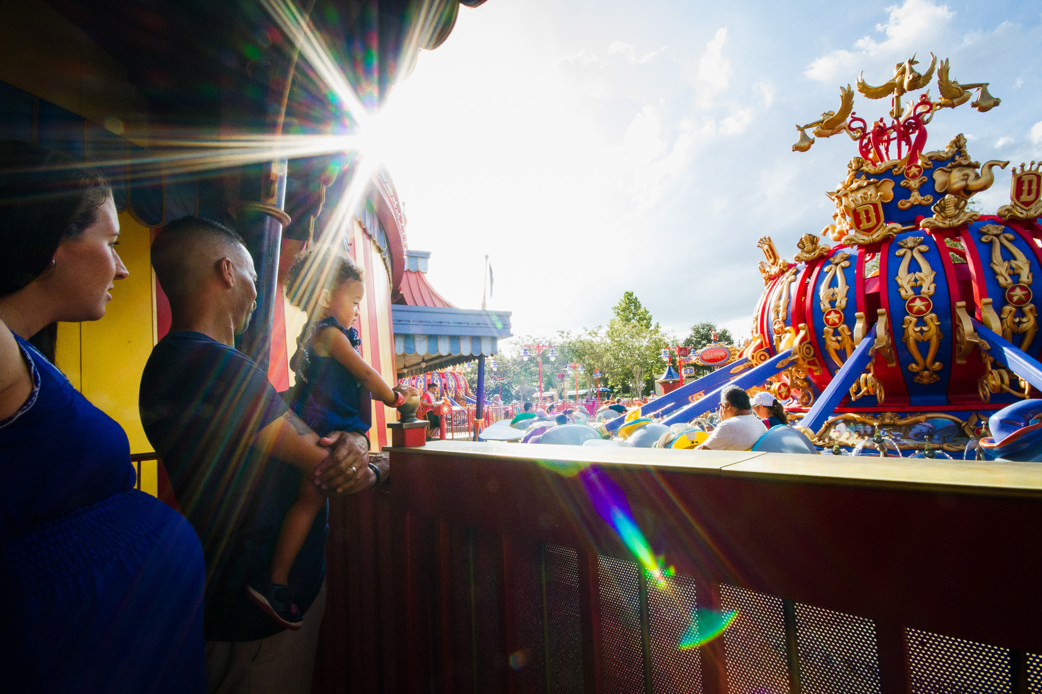 family photos on dumbo / storybook circus / disney world photographer