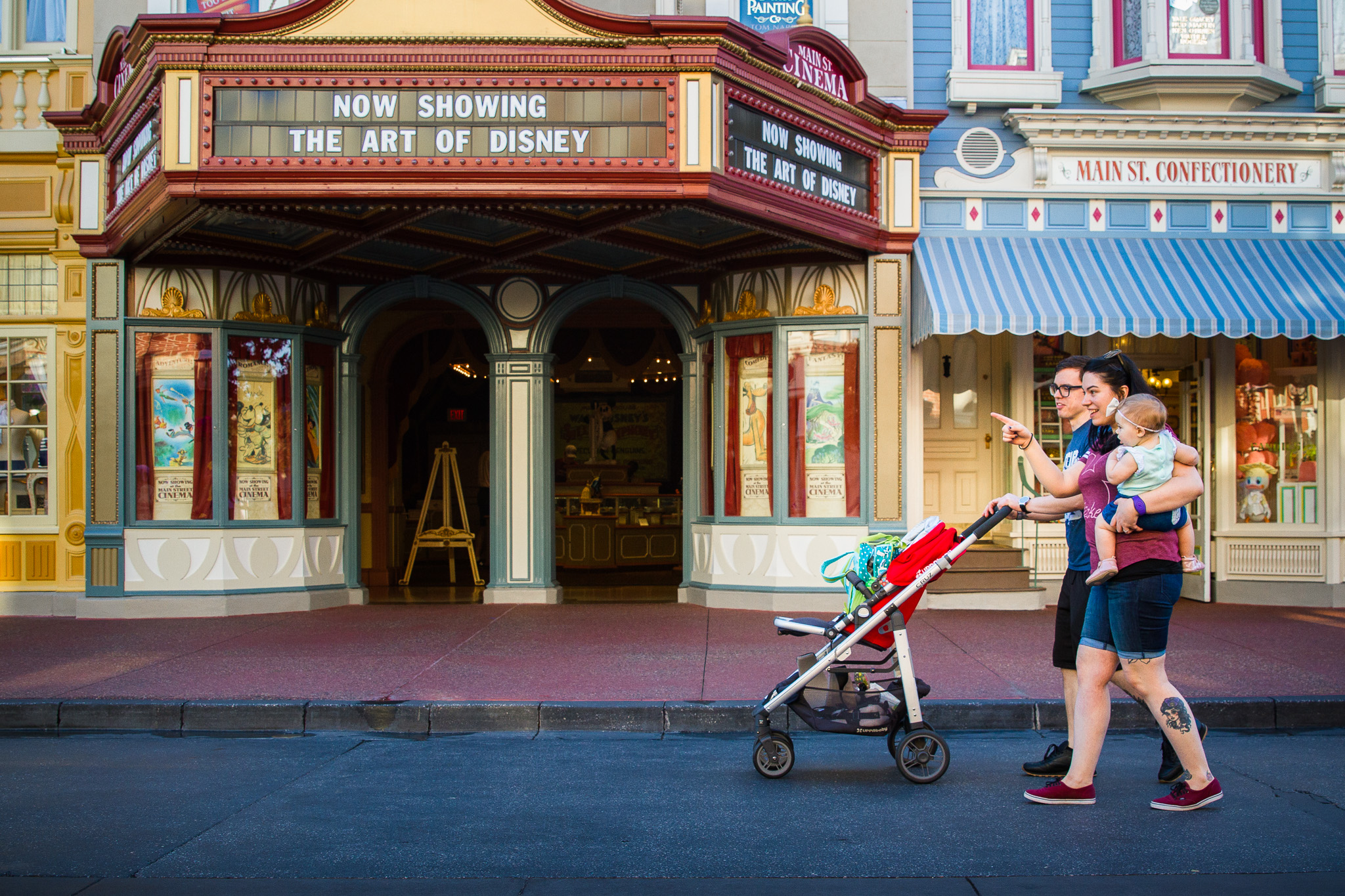 magic kingdom photography session / disney family photographer