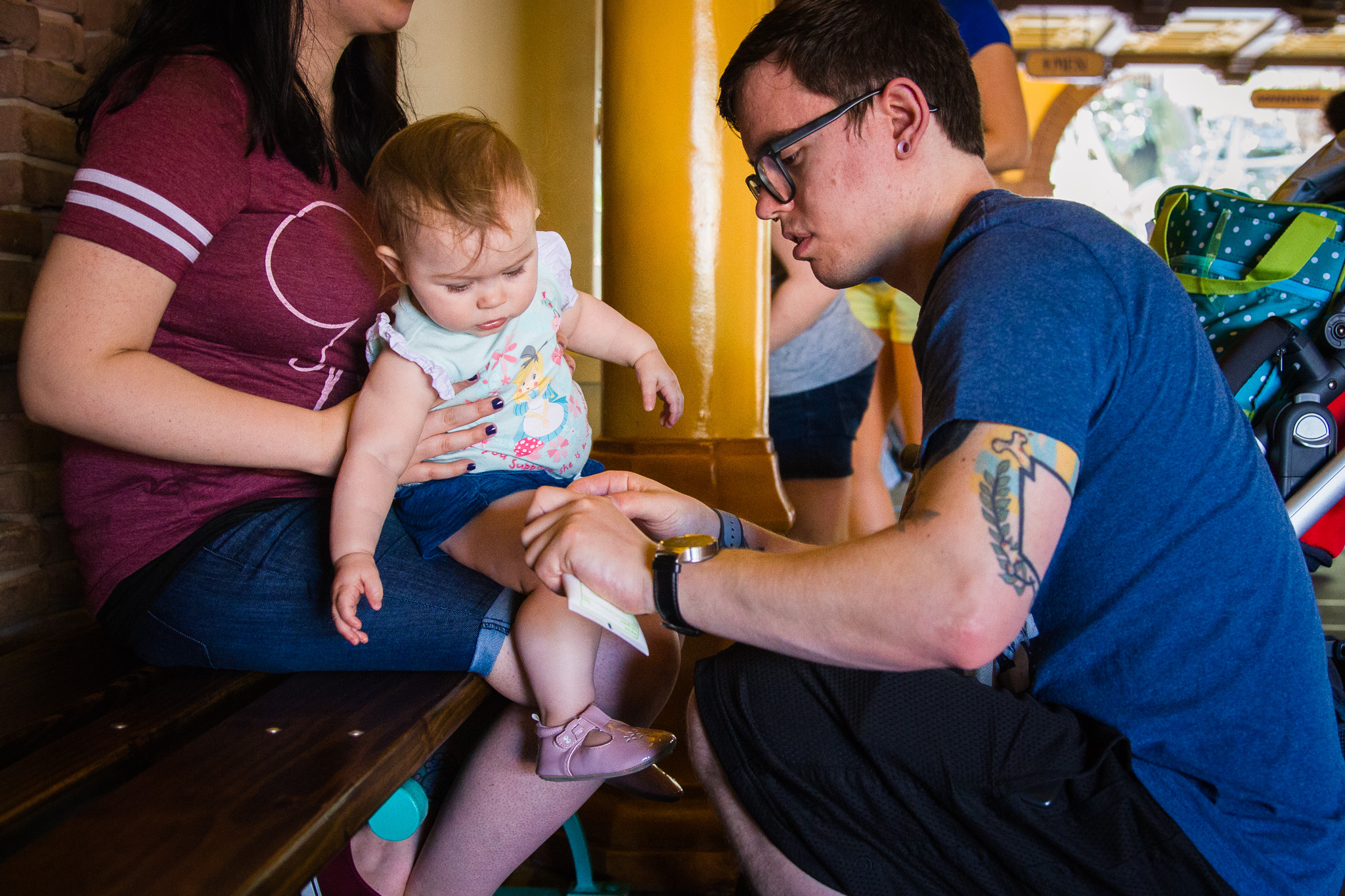 magic kingdom photography session / disney family photographer