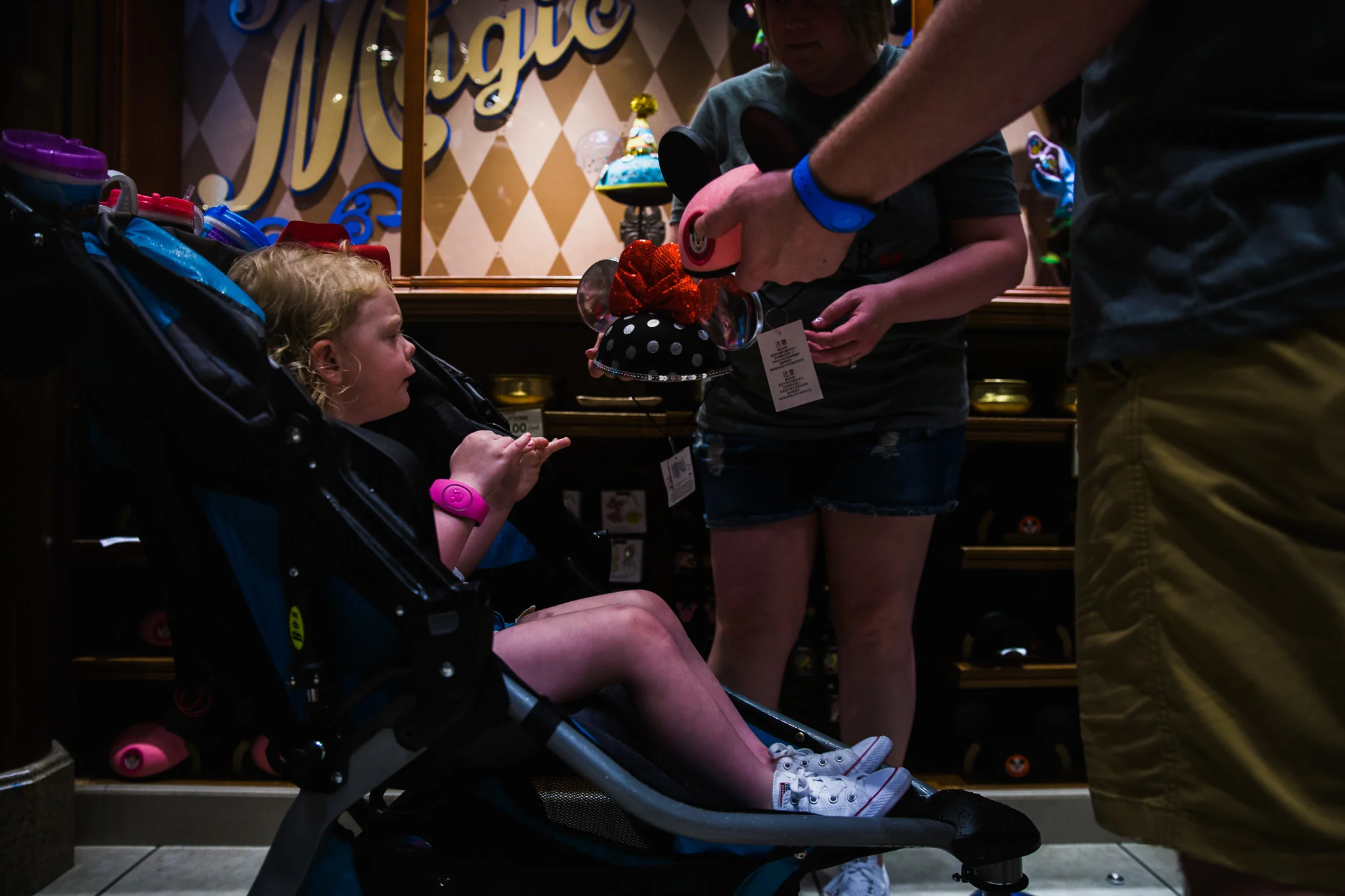 disney documentary photographer / magic kingdom family photographer