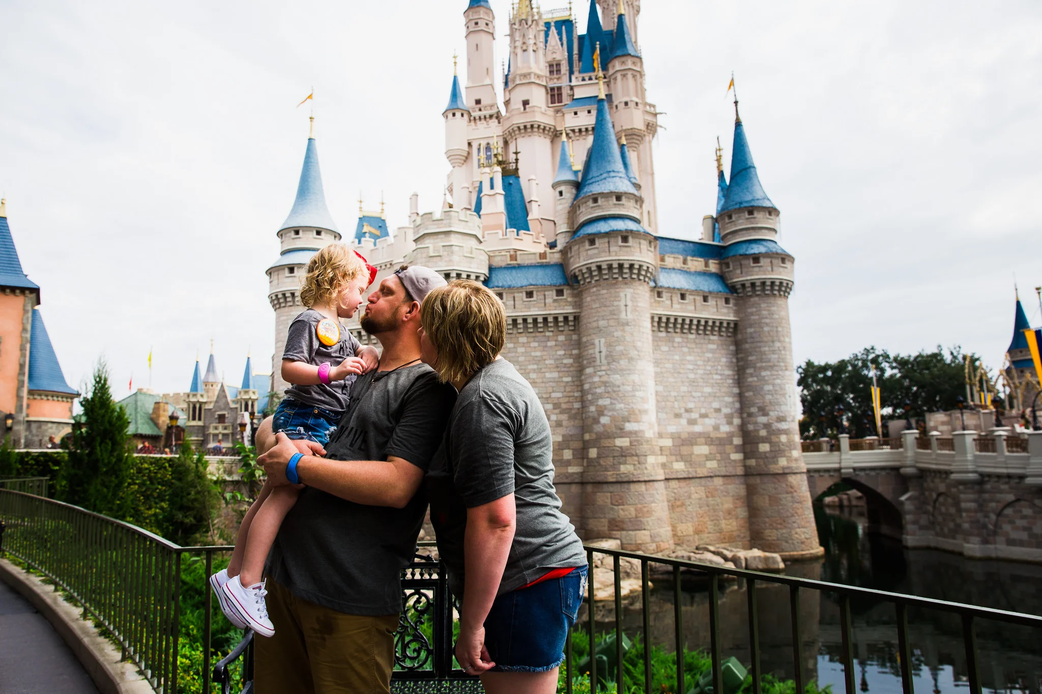 disney documentary photographer / magic kingdom family photographer