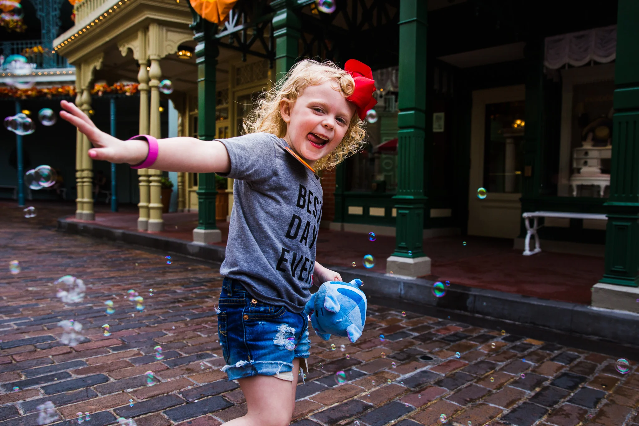 disney documentary photographer / magic kingdom family photographer