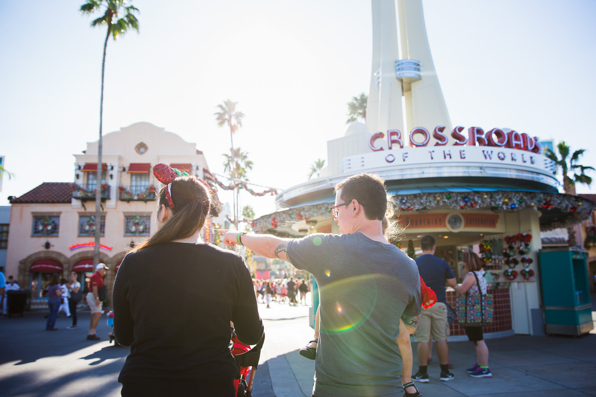 hollywood studios at christmas / disney family photographer