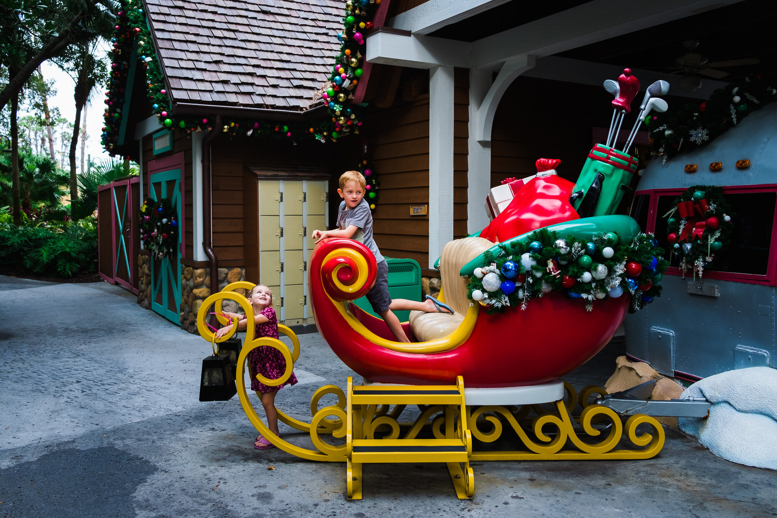 winter summerland mini golf / disney documentary photographer