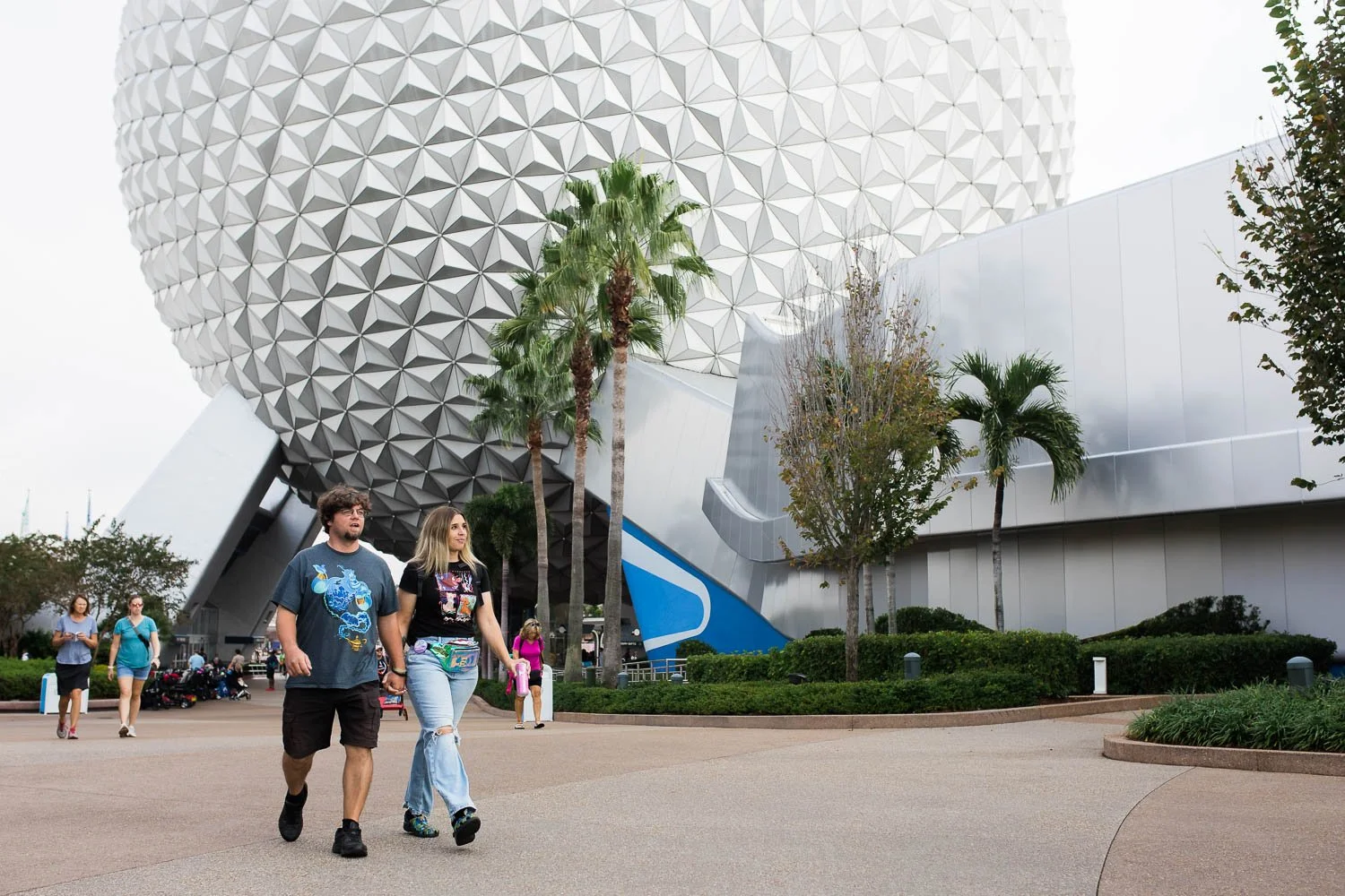 couples_session_at_epcot-1.jpg