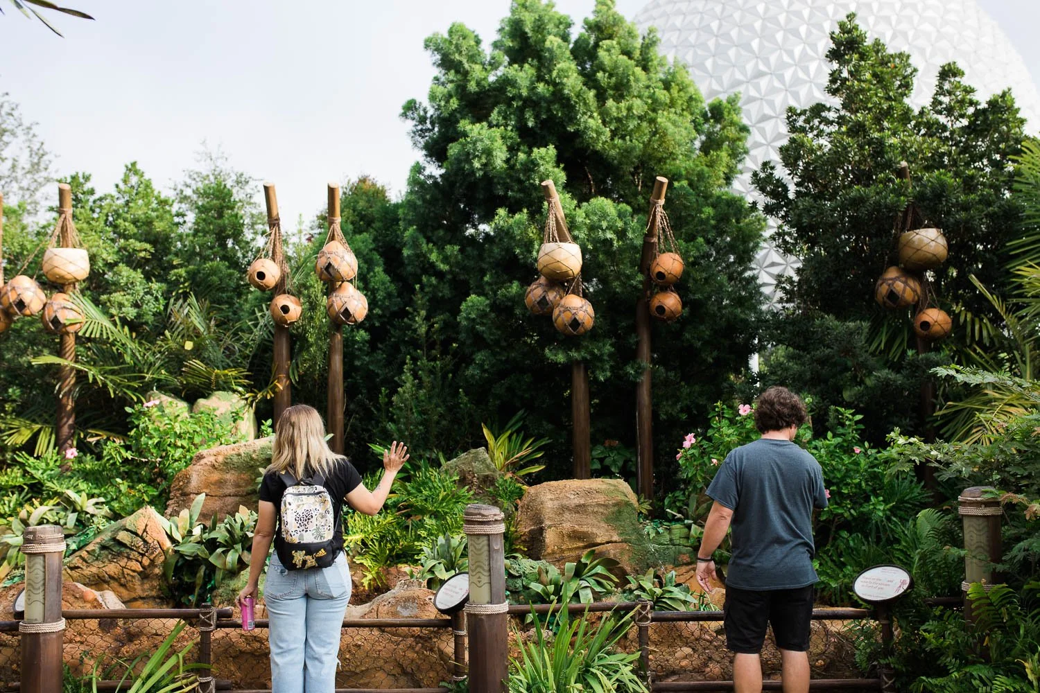 couples_session_at_epcot-3.jpg