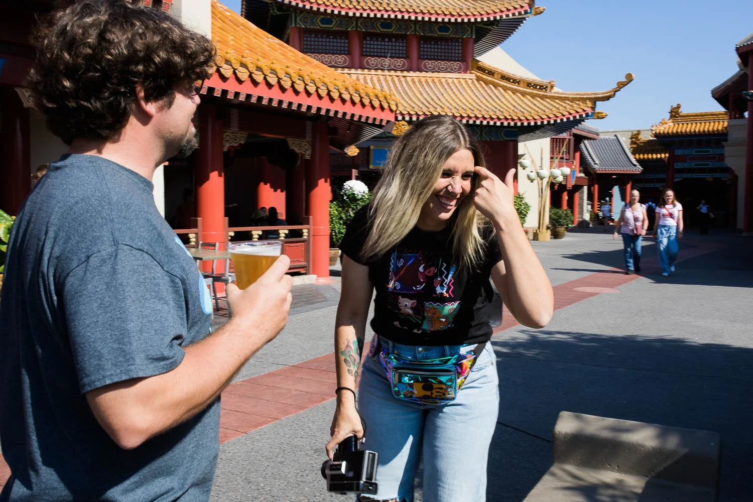 couples_session_at_epcot-23.jpg