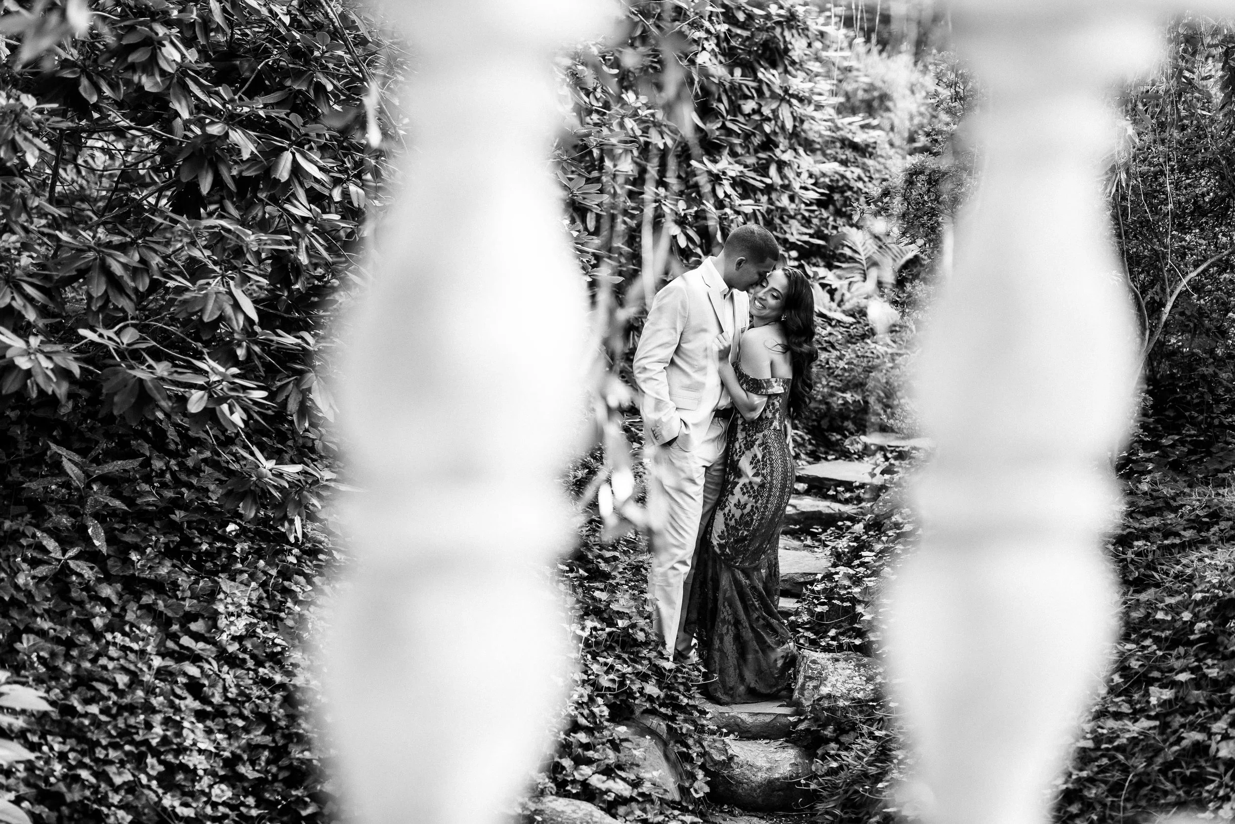 Planting Fields Engagement Session by Charming Images 0014.jpg