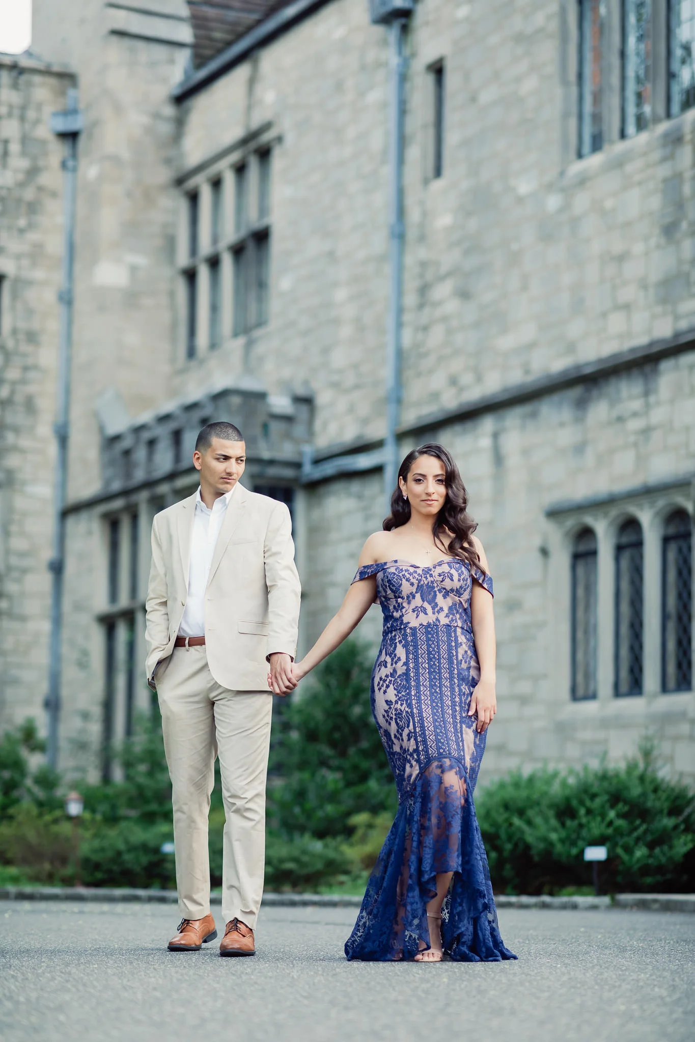 Planting Fields Engagement Session by Charming Images 0018.jpg