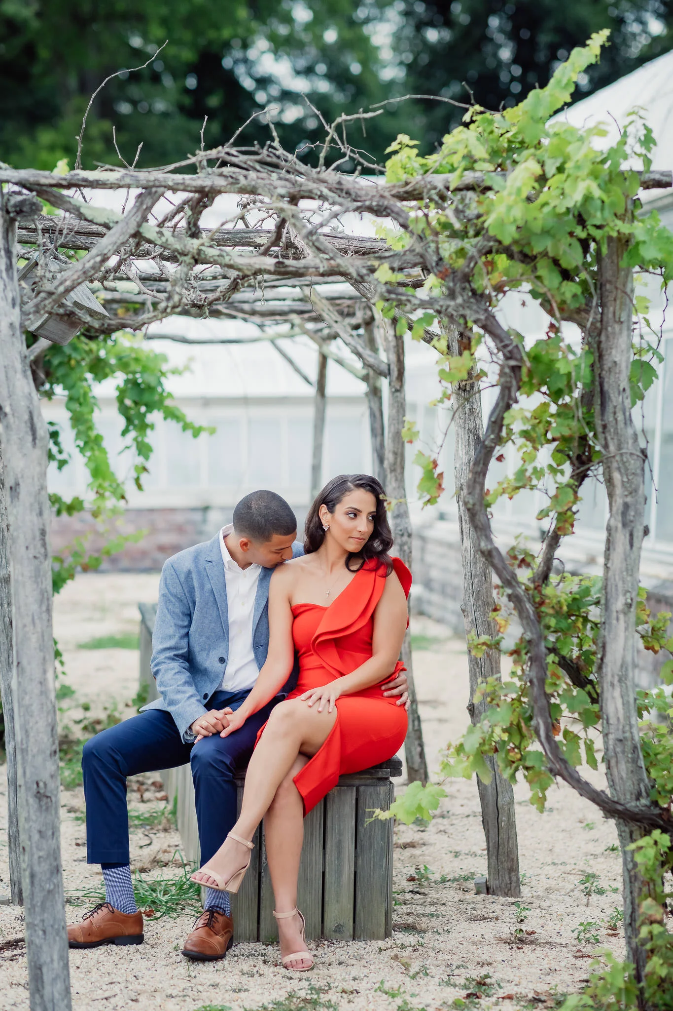 Planting Fields Engagement Session by Charming Images 0041.jpg