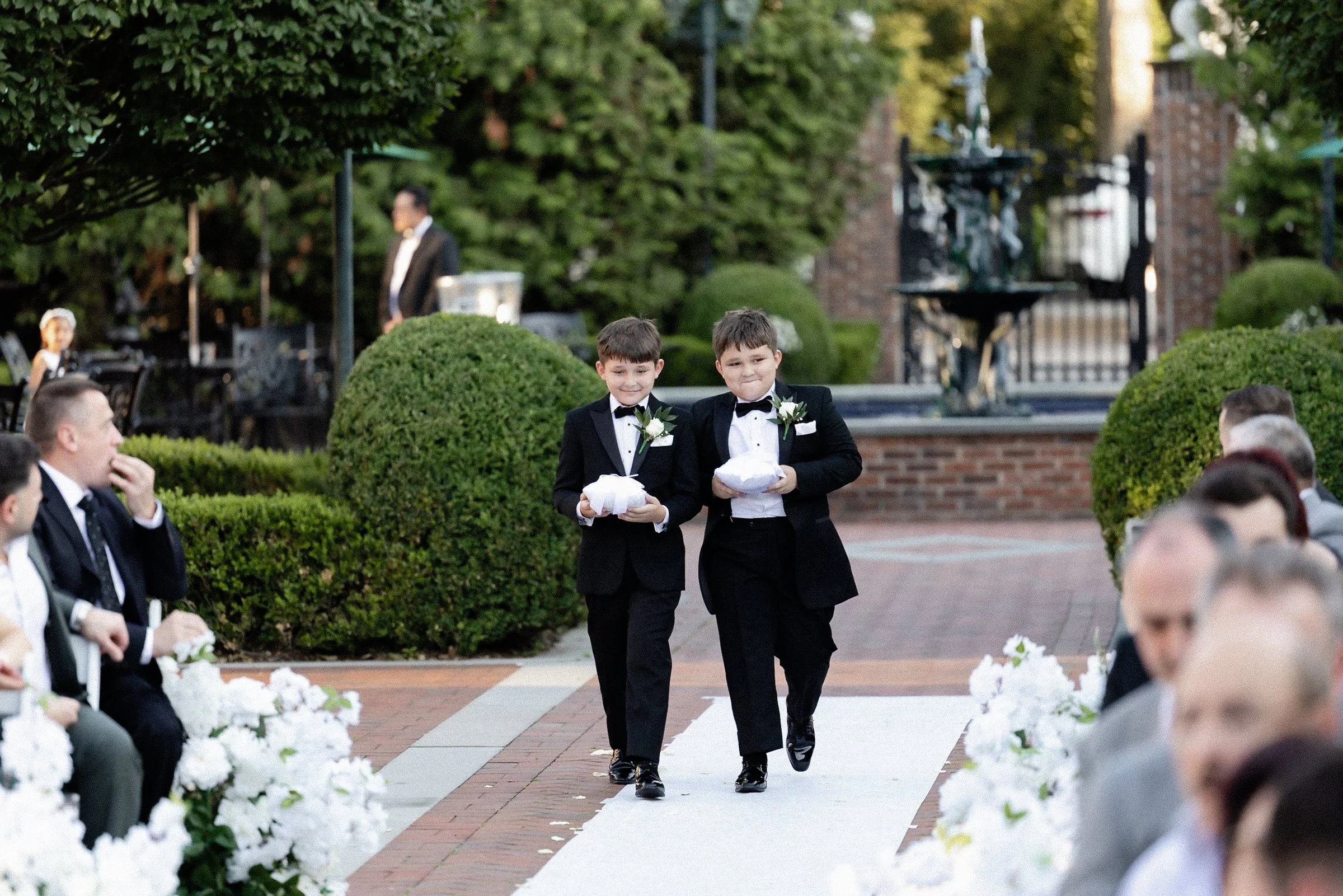 Maria and Brian by CHARMING IMAGES - 0101.jpg