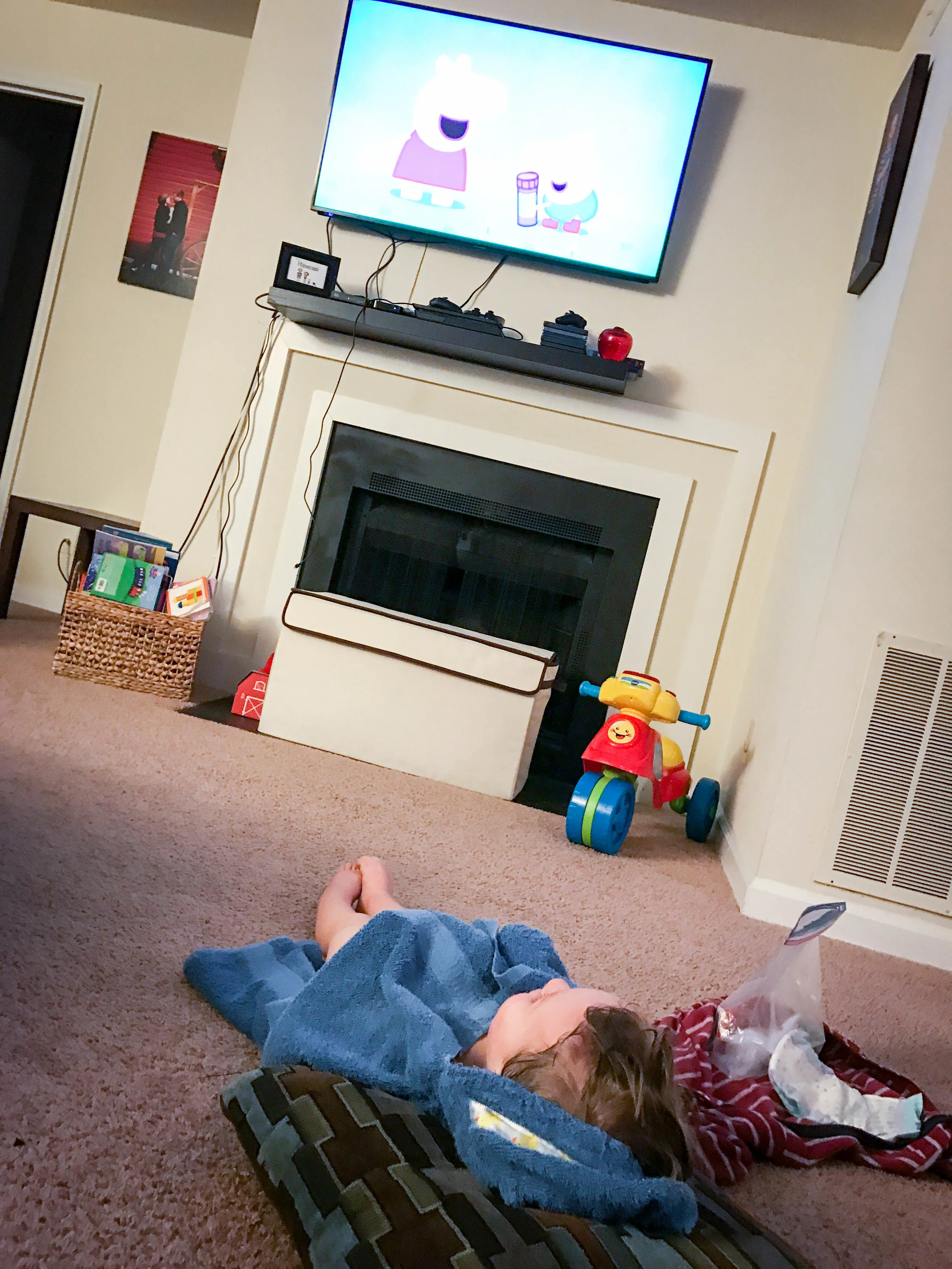 At the end of each day Max would relax and watch Peppa Pig (his absolute fav)