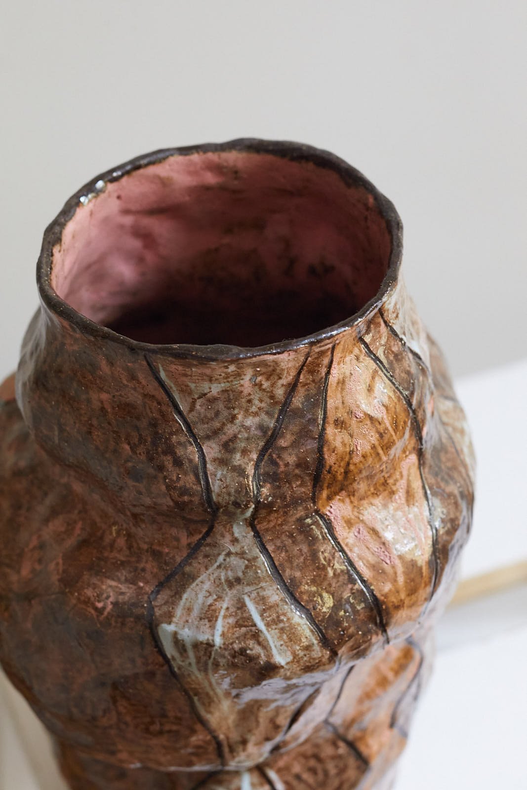 2500804_KERRISTUDIO_VASE 004_005.jpg