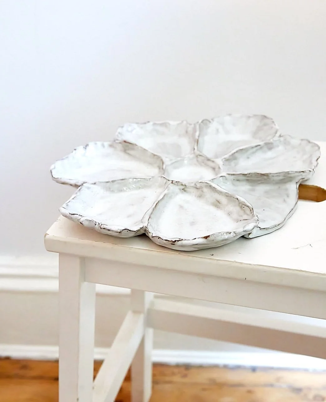 240628_CERAMICS_OYSTERPLATEWHITE009.jpg