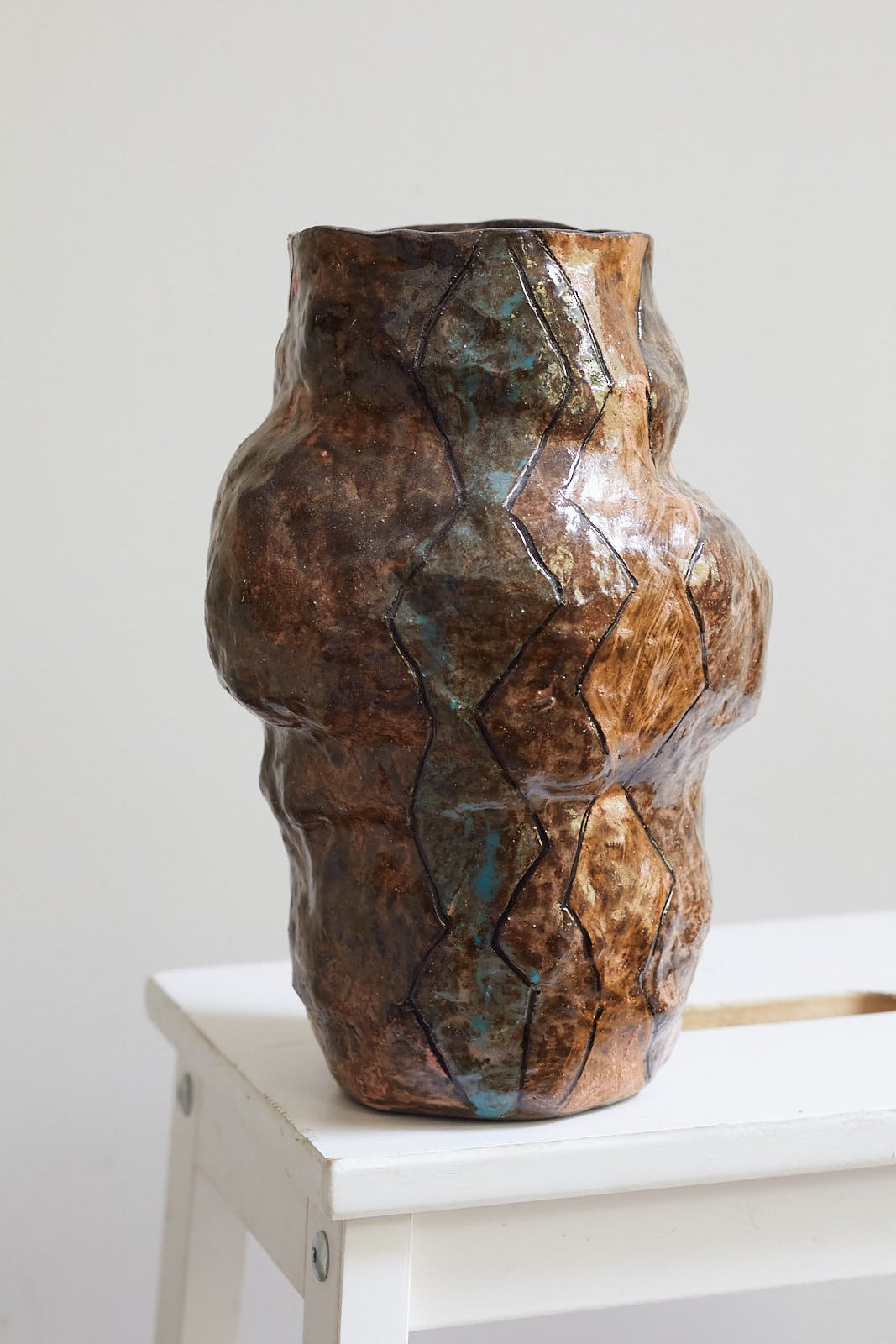 2500804_KERRISTUDIO_VASE 004_006.jpg