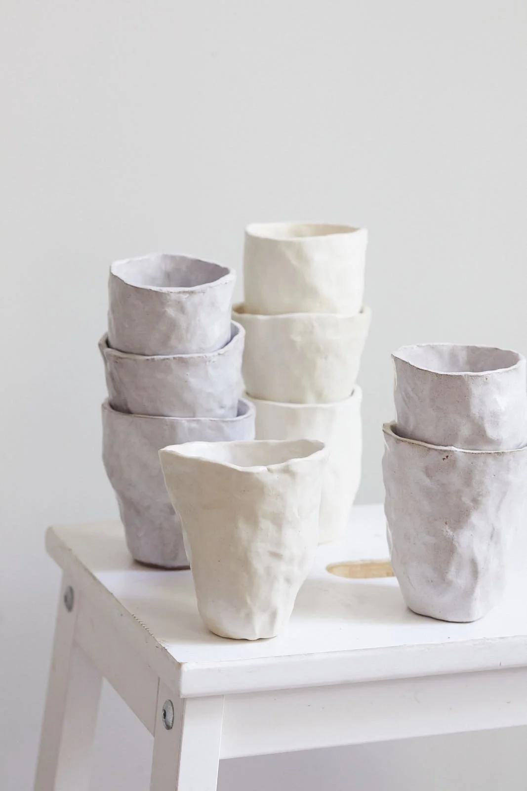 2500804_KERRISTUDIO_CLAUDE GROUP WHITE_001.jpg