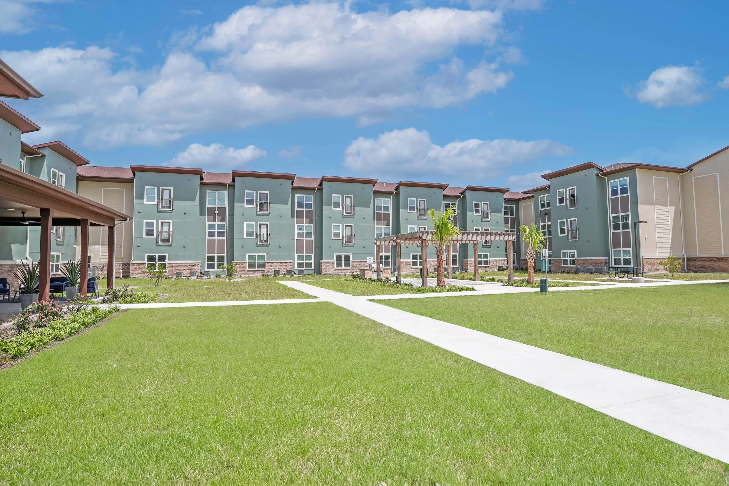 Avanti Legacy Bayside