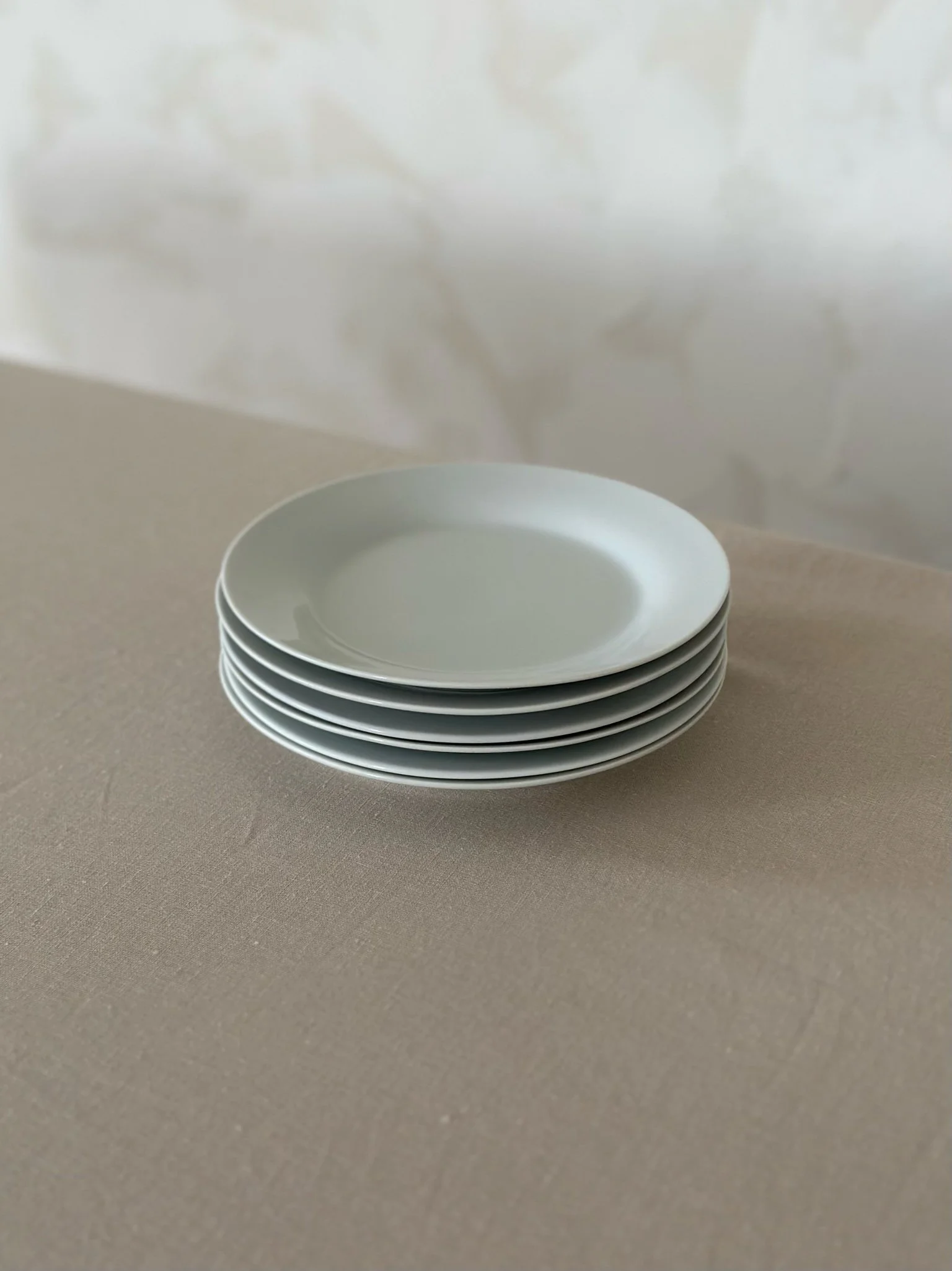 Round Plates - Salad