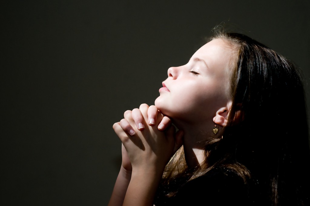 C ould Religion Actually Make Children Less Generous? The idea that religious individuals are more compassionate, giving, and morally sound than the rest of us is one that has been embedded in the minds of American society for ages. However, a recent study led by Professor Jean Decety, a neuroscientist from the University of Chicago, suggests that the opposite may actually be true, and that religion and moral behavior don’t necessarily go hand-in-hand.
