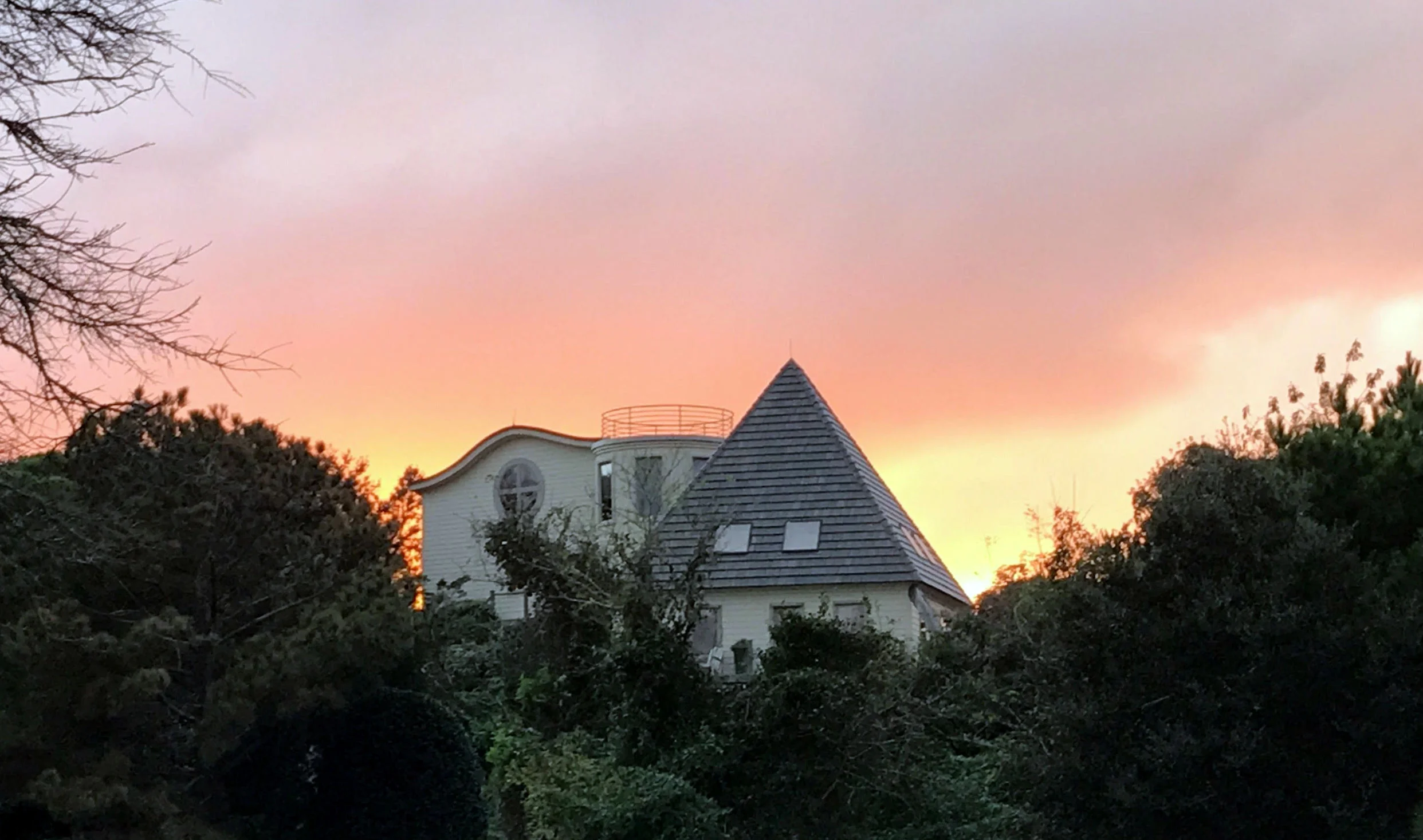 WH HOUSE EXTERIOR SUNSET.jpg