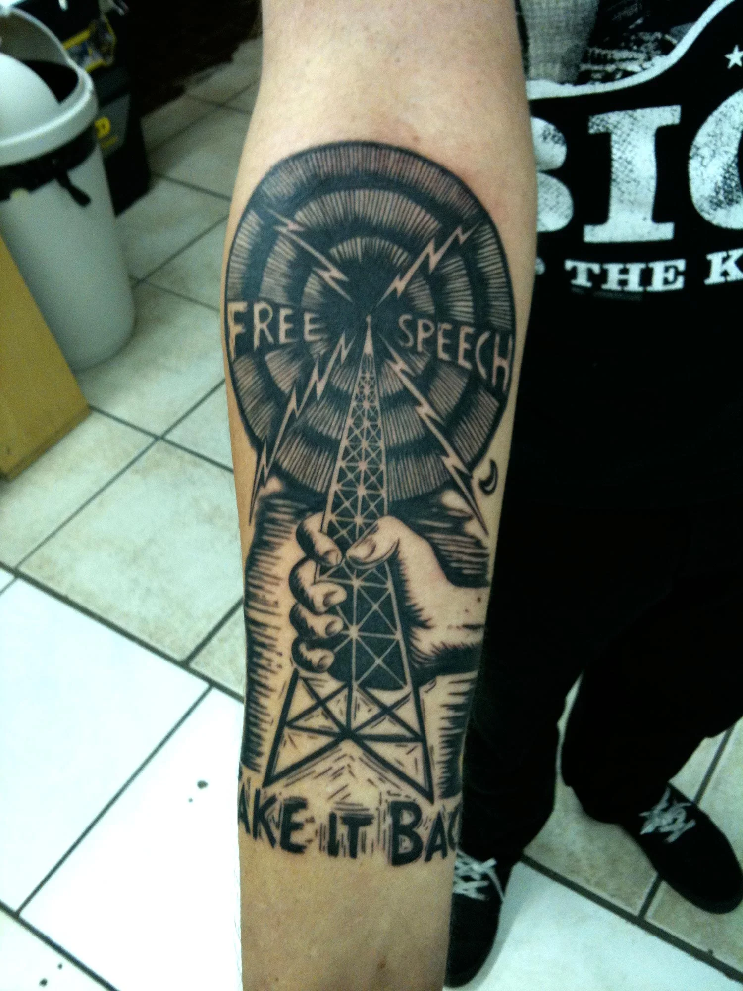 pirate-radio-tat.jpg