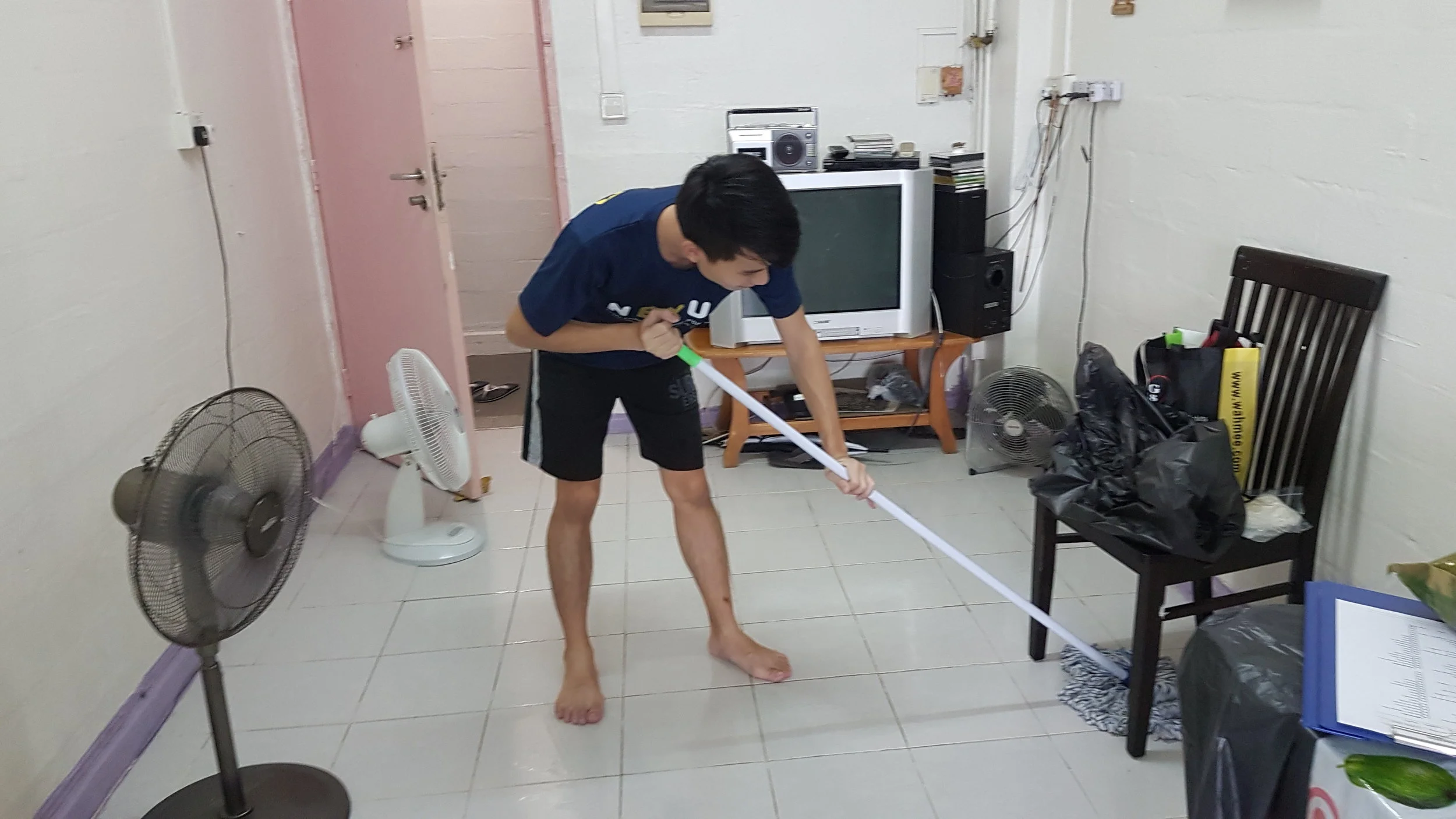 MdmN03.jpg