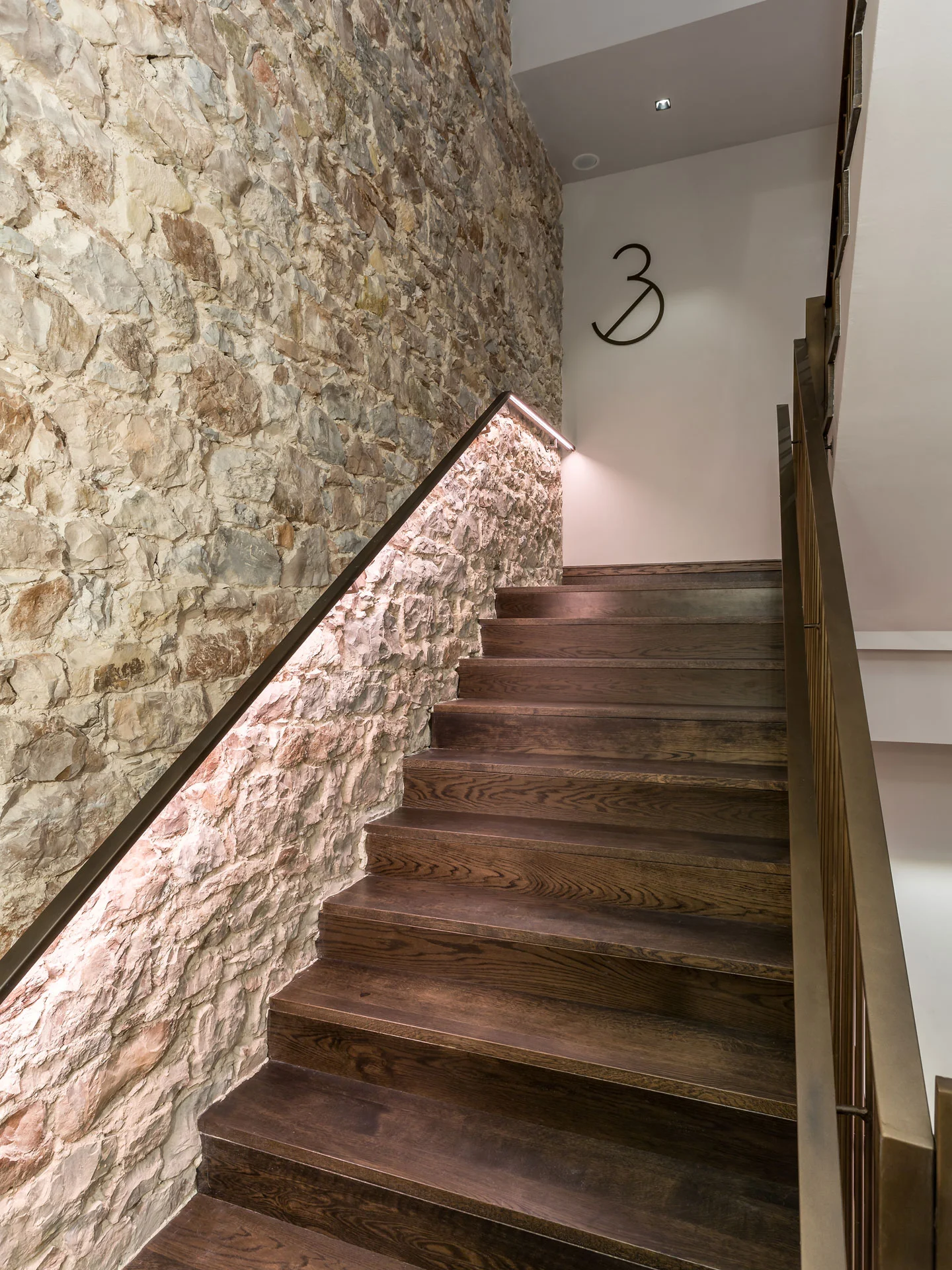 ROOM-MATE-GORKA-HOTEL-SAN-SEBASTIAN-MAIN-STAIRS-1.jpg
