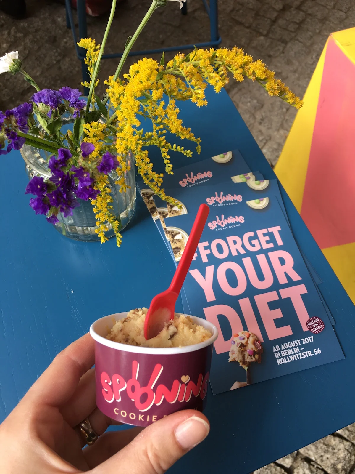 hoiberlin-spooning-cookiedough-berlin-1.jpg