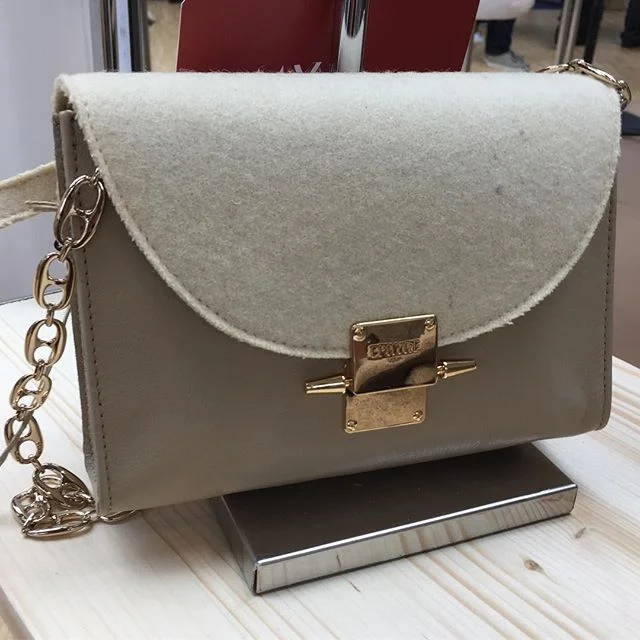 Absolutely loved the creative exhibit at the Made In France trade-show showcasing creative locally produced, designed and manufactured wool products in different shades of natural colors and mixes of several shades! Gorgeous clothing, cool sneakers, 