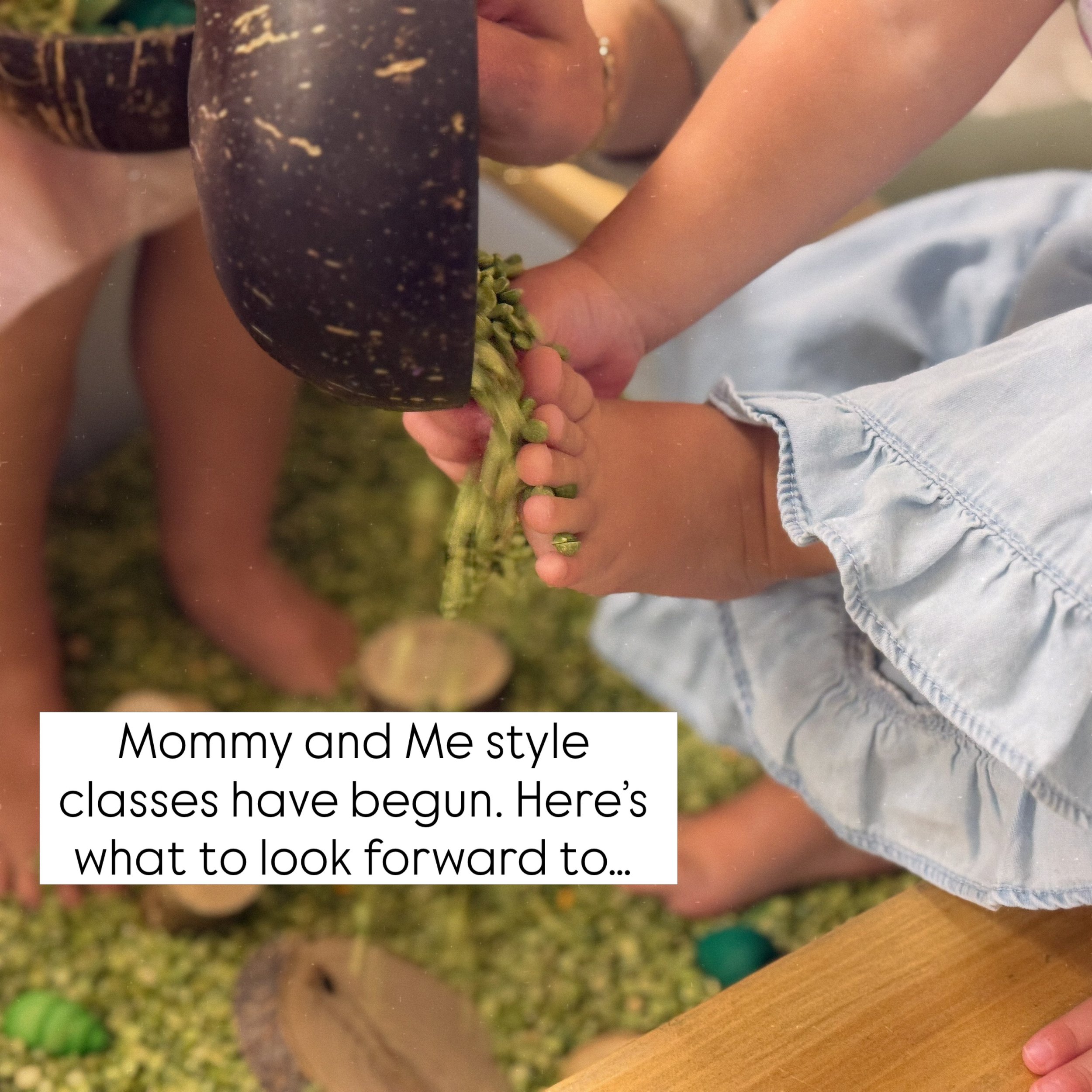 Mommy and Me style classes are where Hugs and Bugs Club first began. Come experience the magic with us! We have a few spots open, register today with our link in bio. 

#mommyandme #toddleractivities #sensoryplay