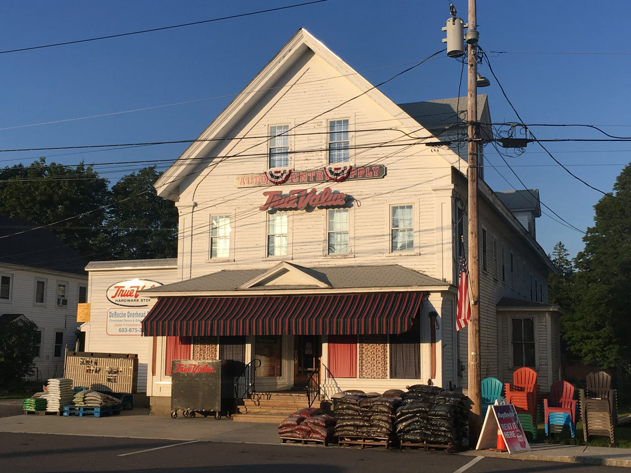 It's Handy Having these Historic Hardware Stores — New Hampshire