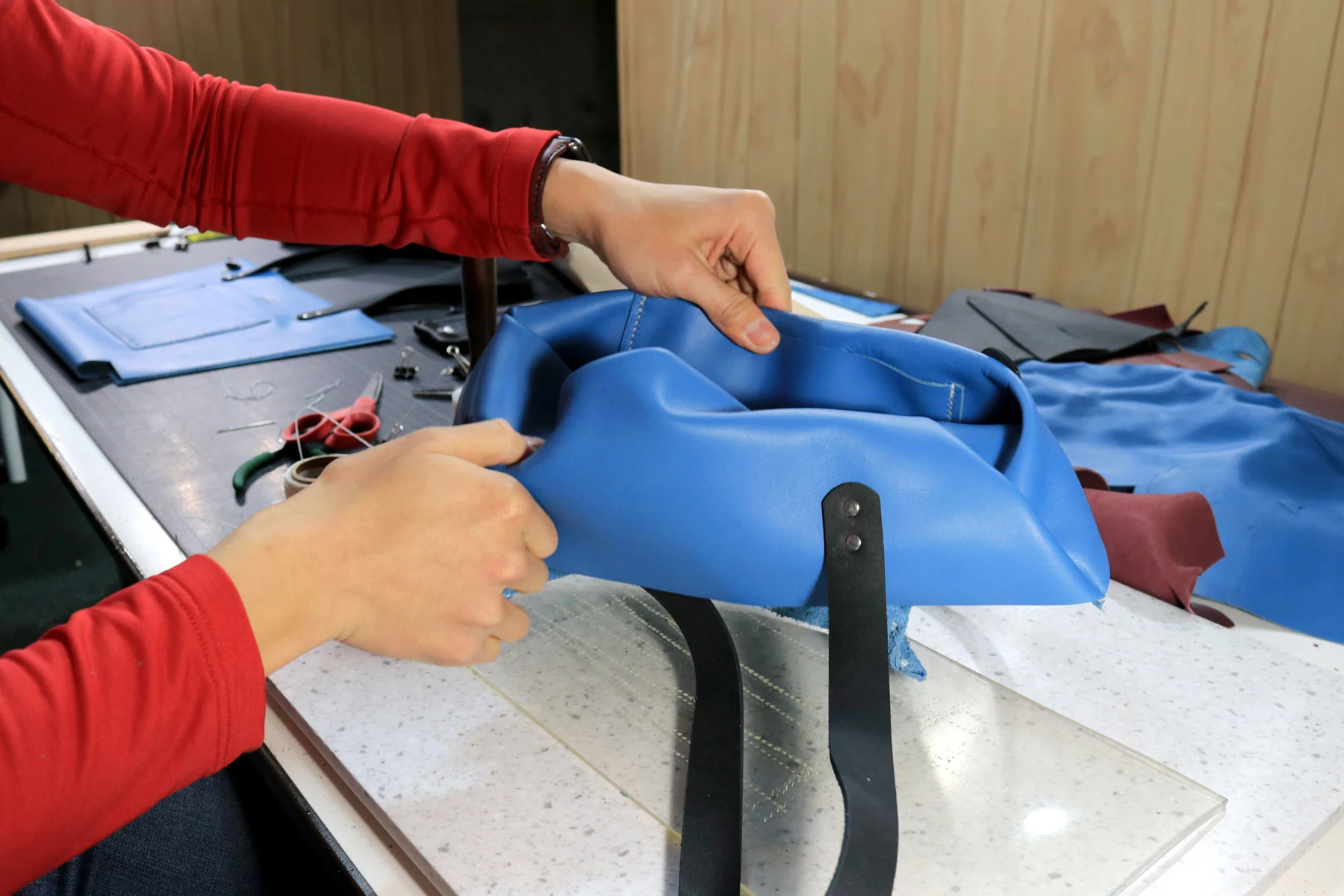 Sky-Blue-Tote-Process-08.jpg