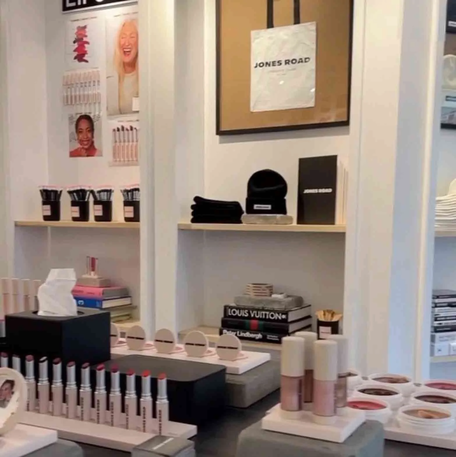 jones-road-visual-merchandising-design-everett.jpg