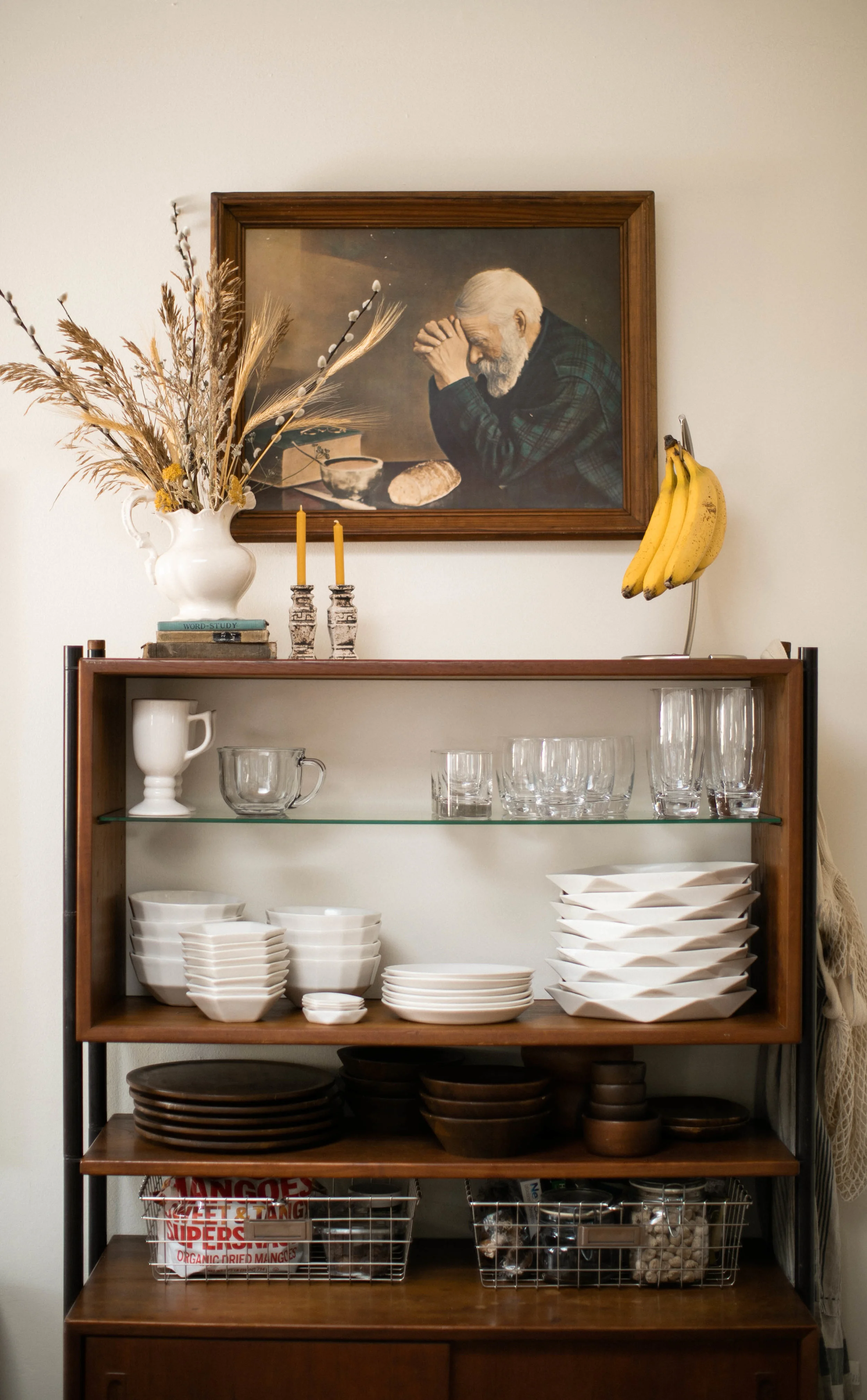 CONVIVIAL - Assortment of Table wares