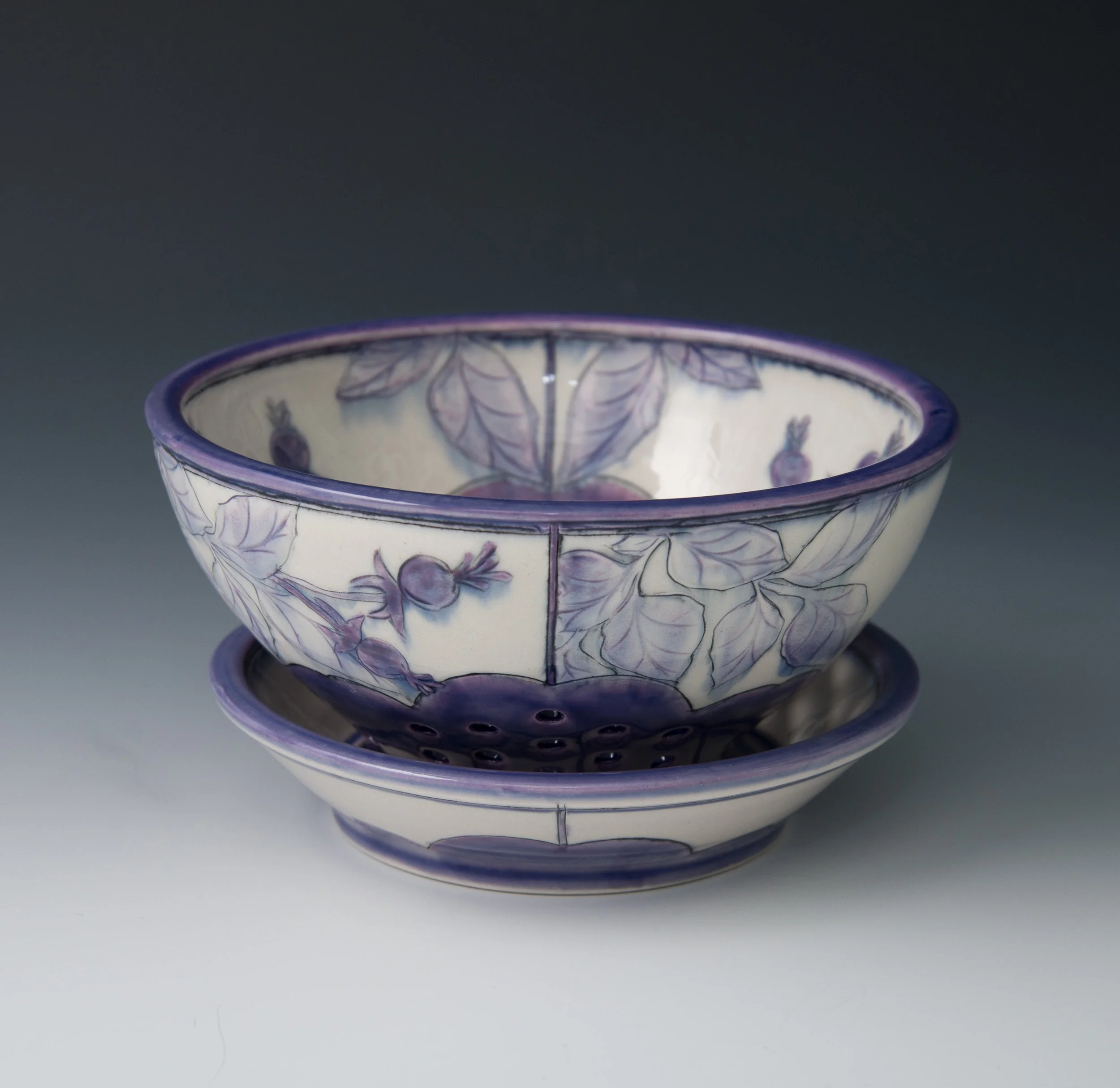 Schwieters Porcelain Berry Colander.jpg