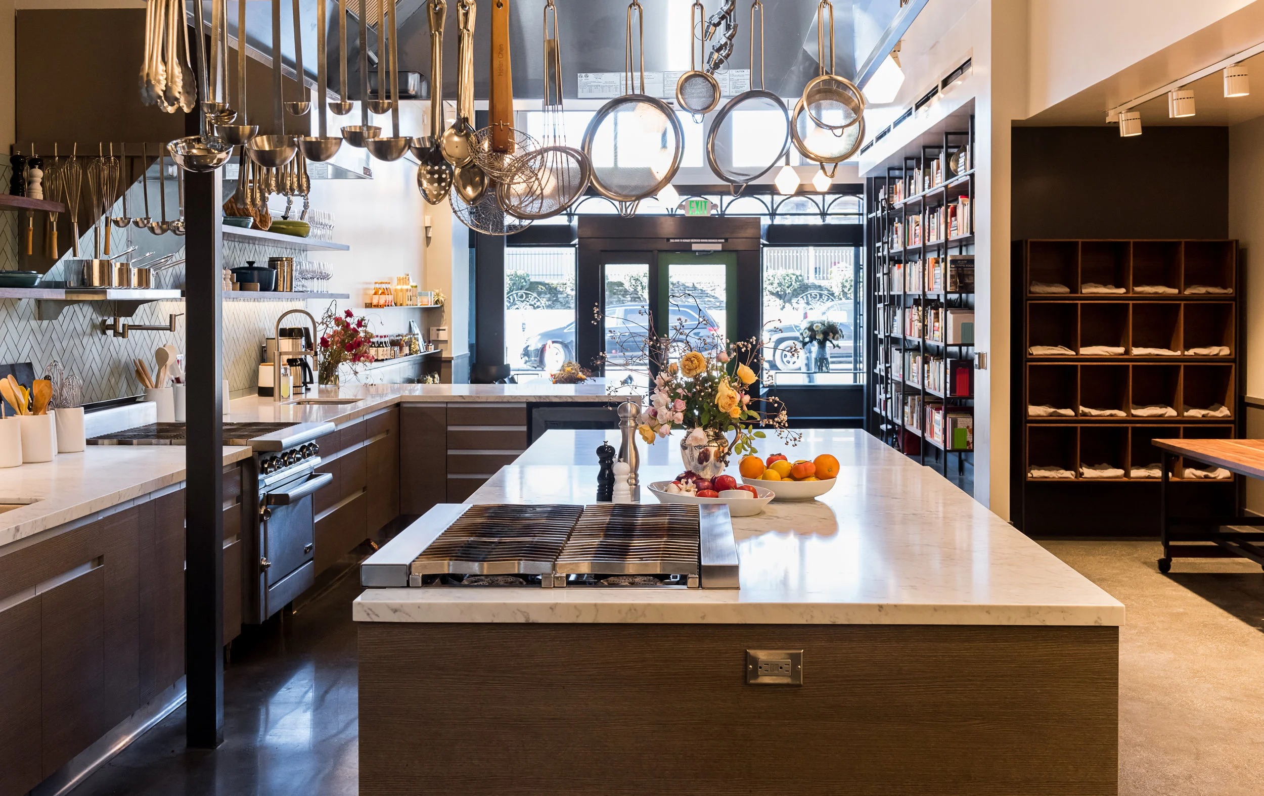   Civic Kitchen | San Francisco, CA | 2018    Role:  Fabrication &amp; Design @ David Baker Architects / DBA Workshop   Projects:  Library Shelving &amp; Rolling Ladder | Custom Rolling Tables | Cubbies | Shelving 