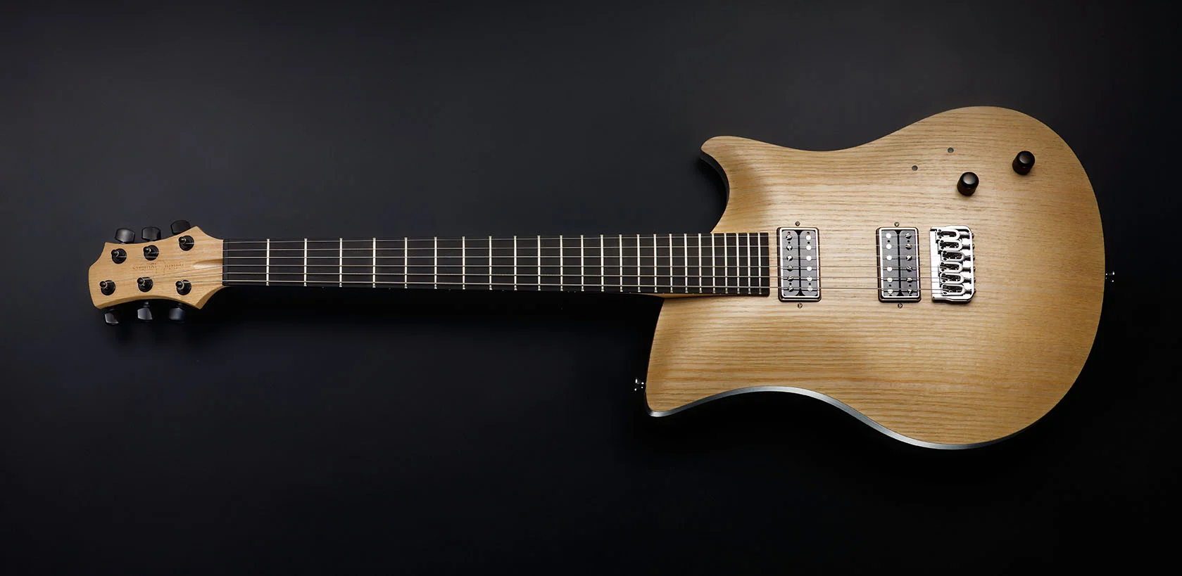 Relish_Guitars_ash_front_dark_111.jpg