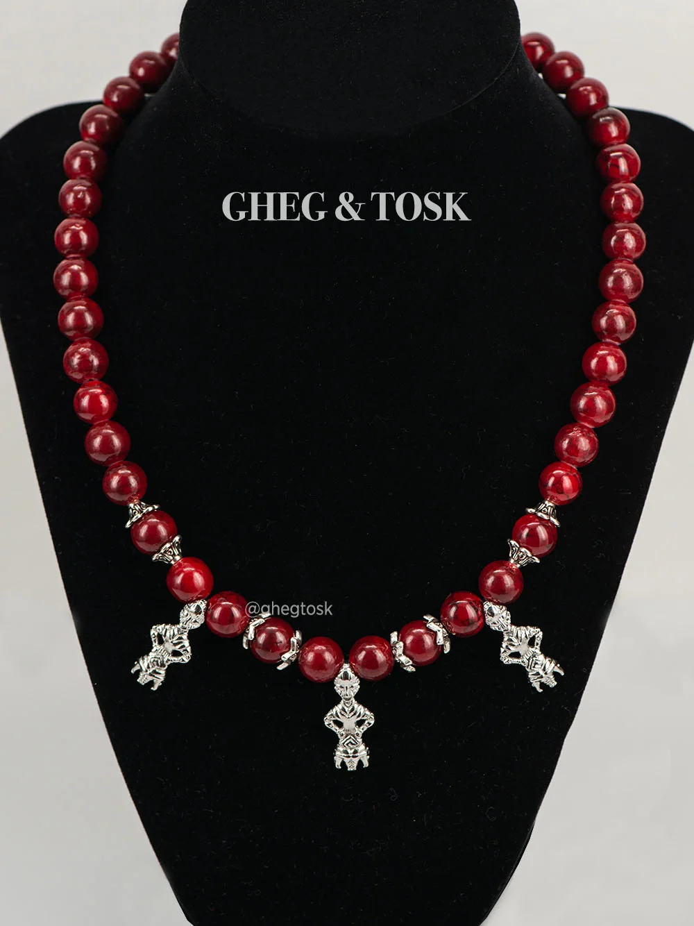 women_bracelets_neclaces_mix_11.jpg
