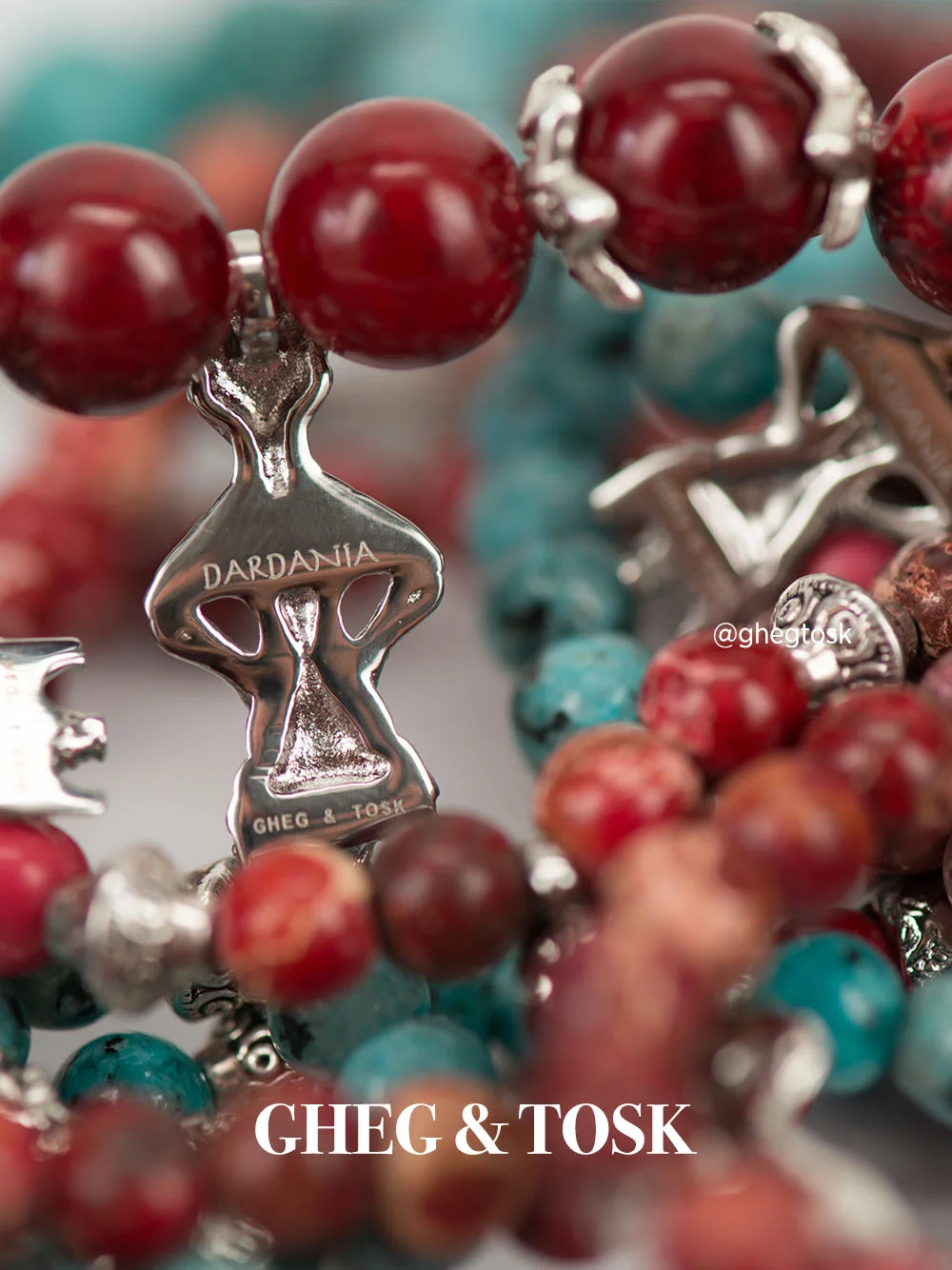 women_bracelets_neclaces_mix_01.jpg