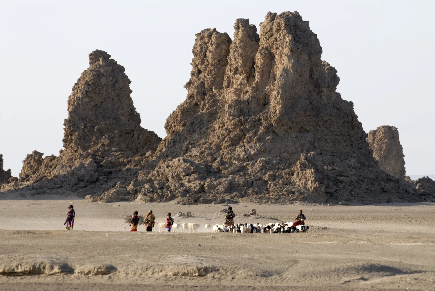 Bedouin girls in front of Lac Abbe, Djibouti