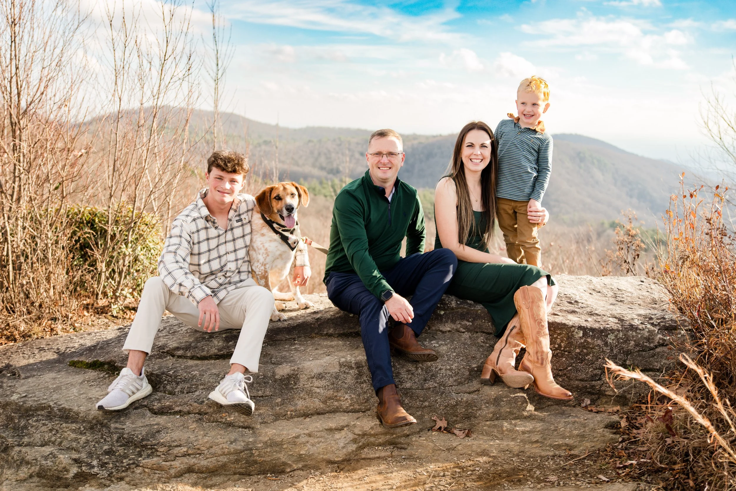 February 8: Sassafras Mountain Minis - $50 RETAINER ONLY