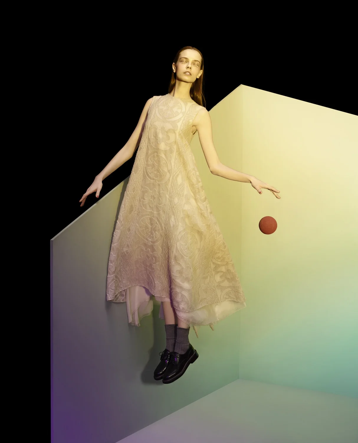 nadav-kander_the-art-of-fashion-21.jpg