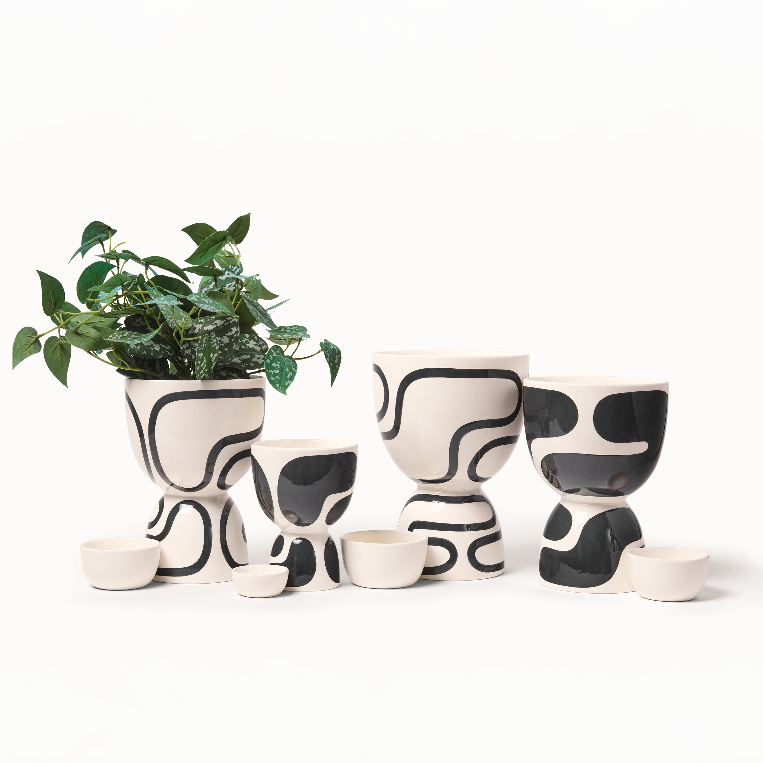 stkd blk otln group.png