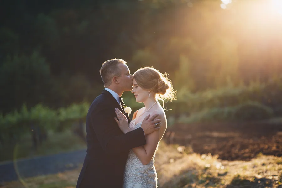 beckenridge-vineyard-oregon-wedding-highlights-15.jpg