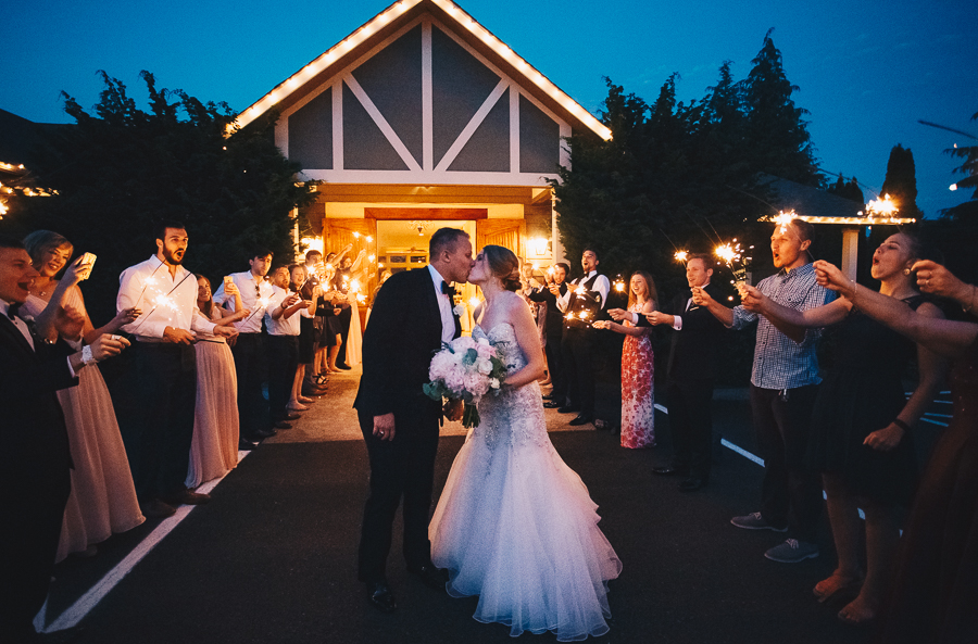 beckenridge-vineyard-wedding-salem-oregon-venue-70.jpg